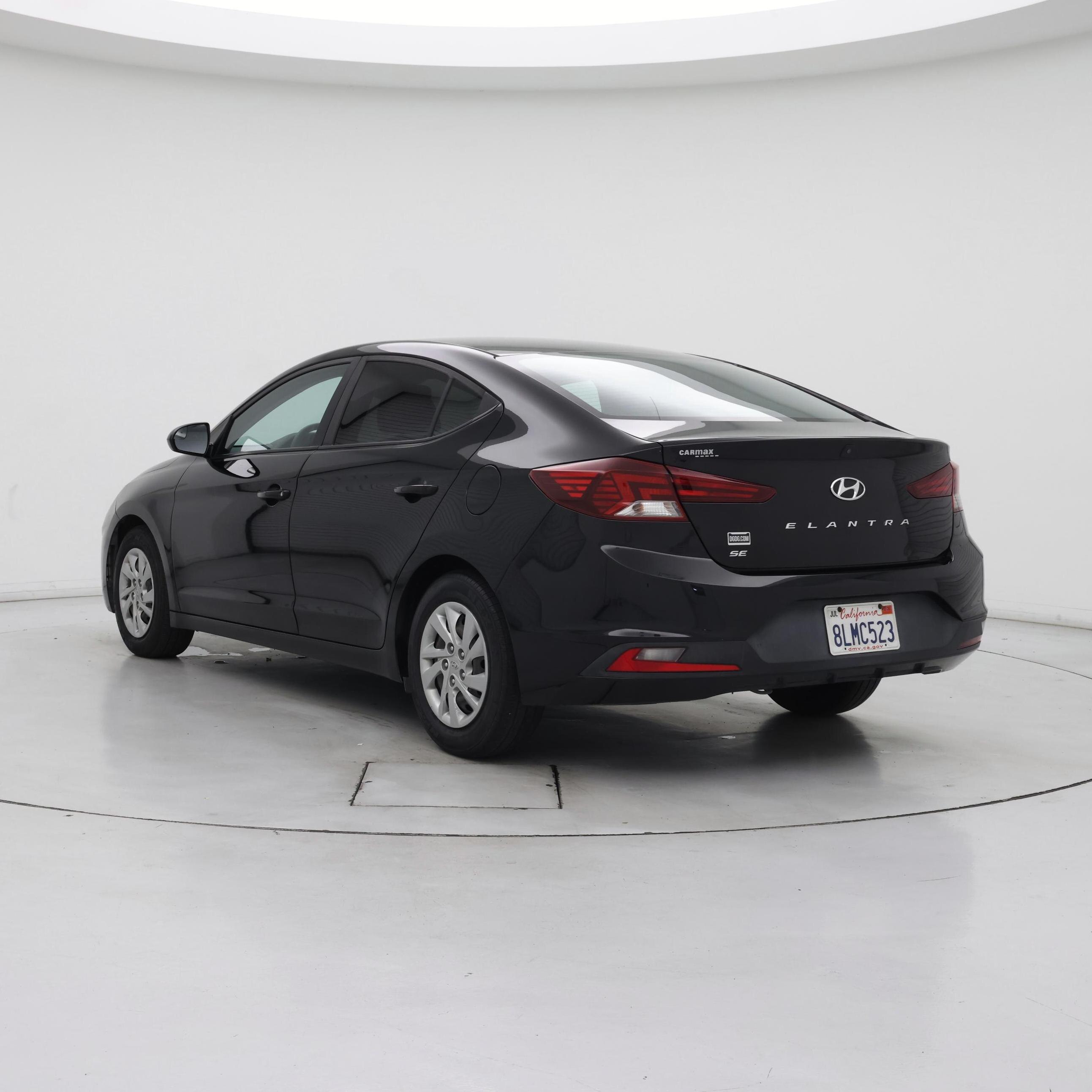 Thumbnail: 2019 Hyundai Elantra - 2