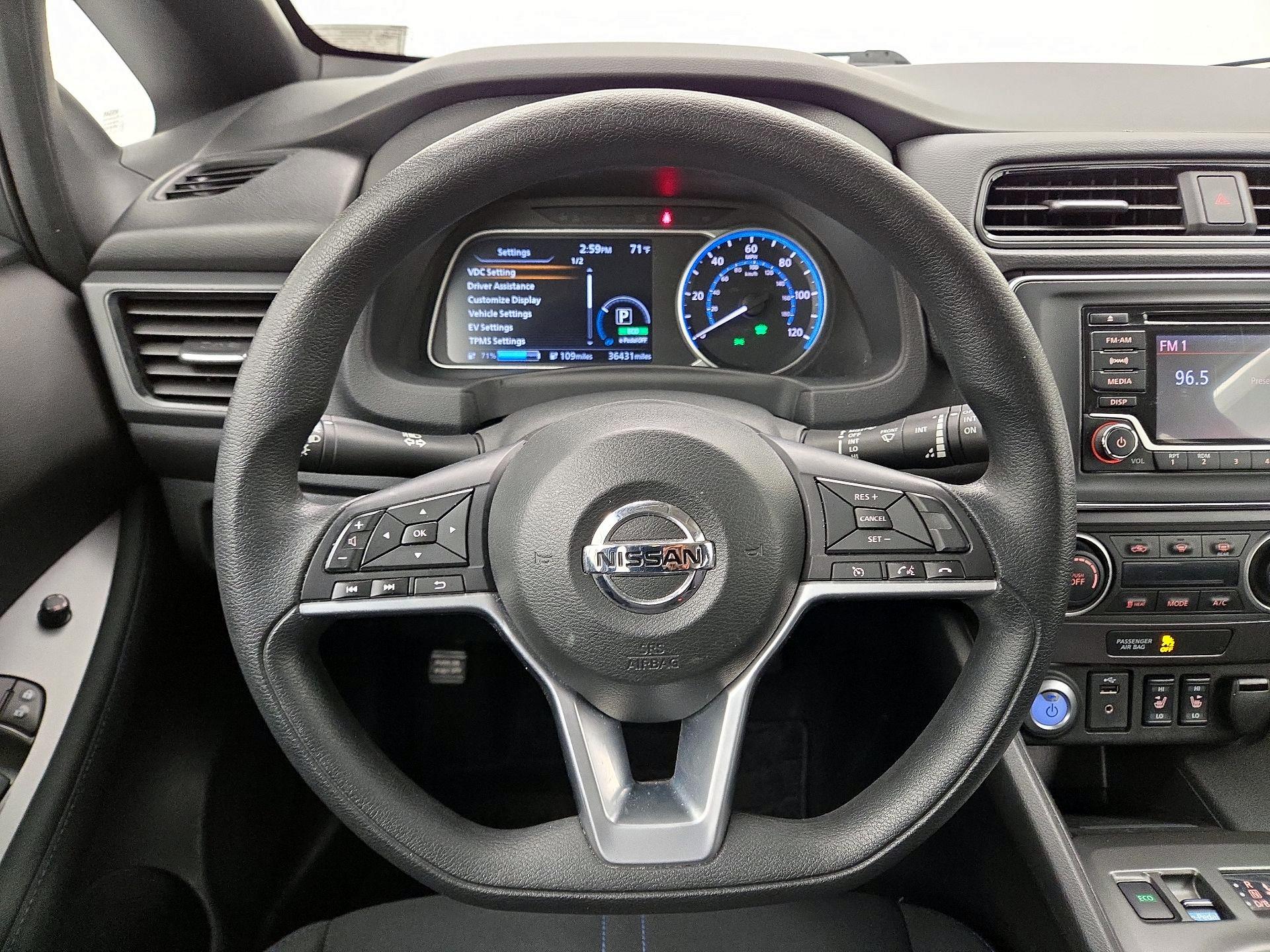 Thumbnail: 2019 Nissan Leaf - 10