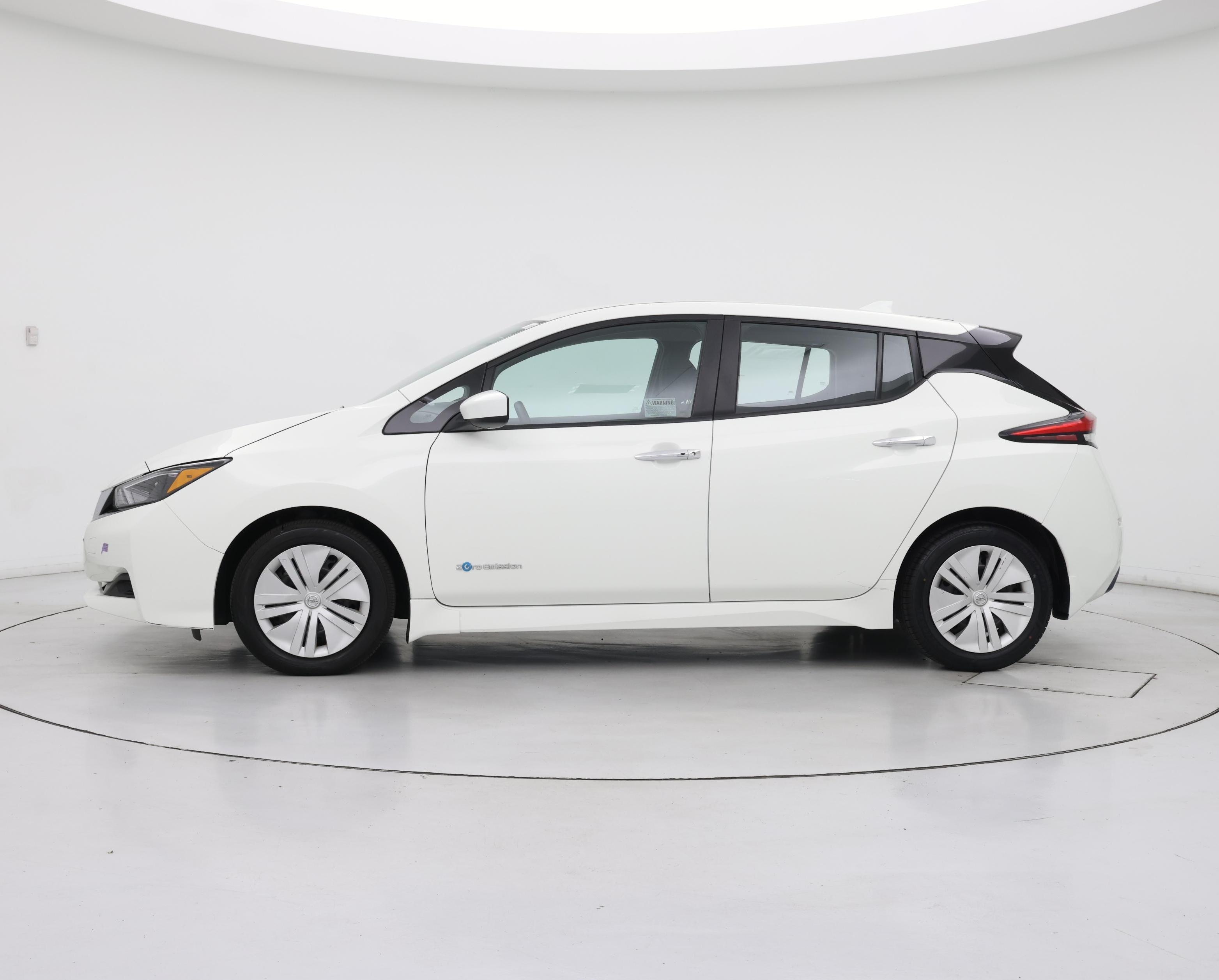 Thumbnail: 2019 Nissan Leaf - 3