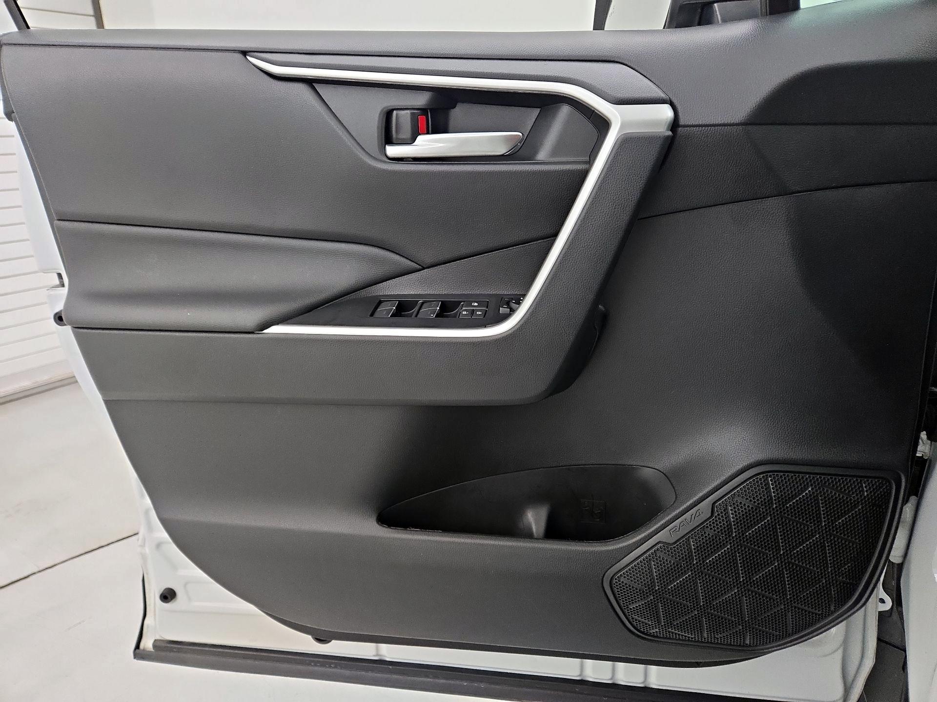 Thumbnail: 2023 Toyota RAV4 - 12