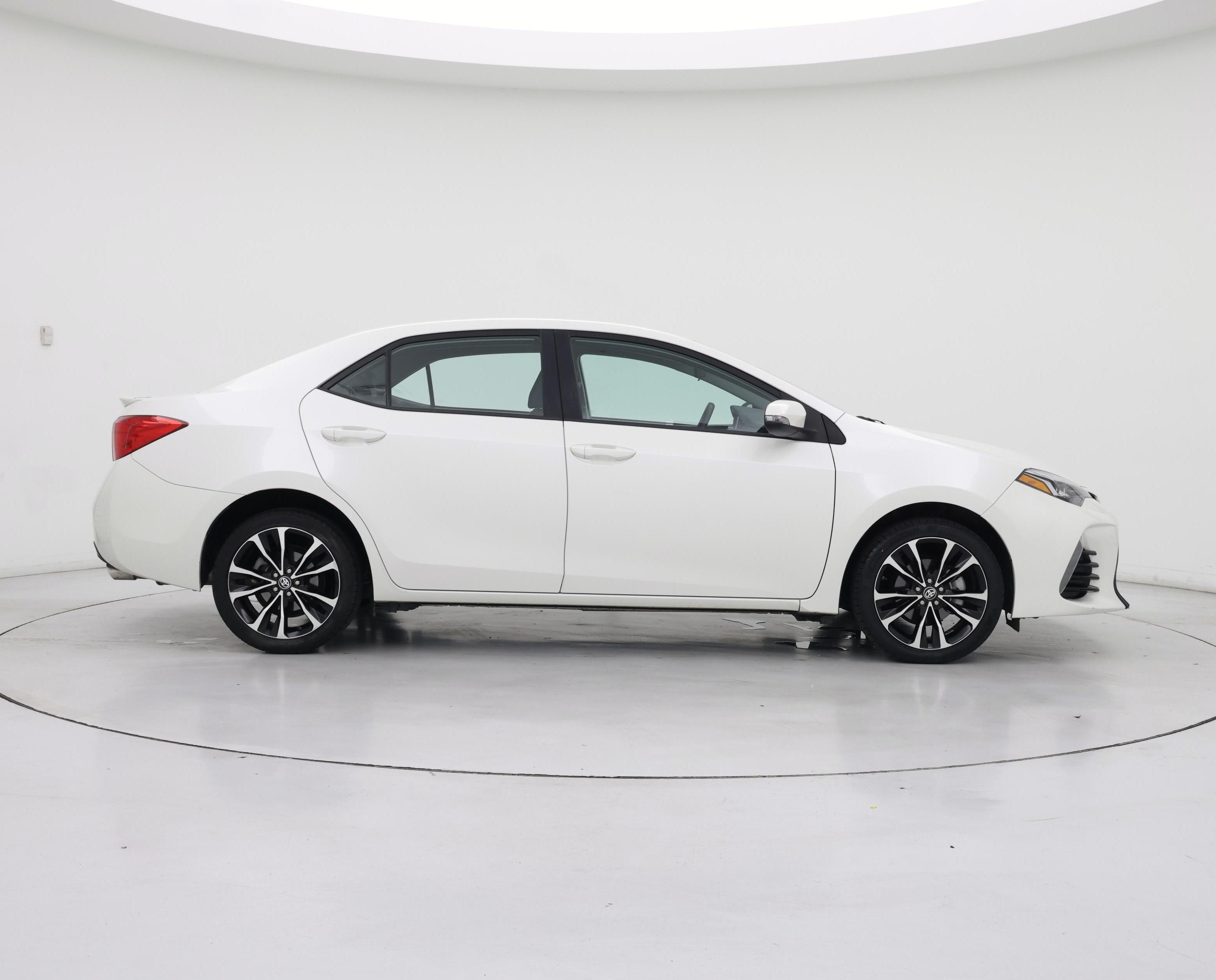 Thumbnail: 2018 Toyota Corolla - 7