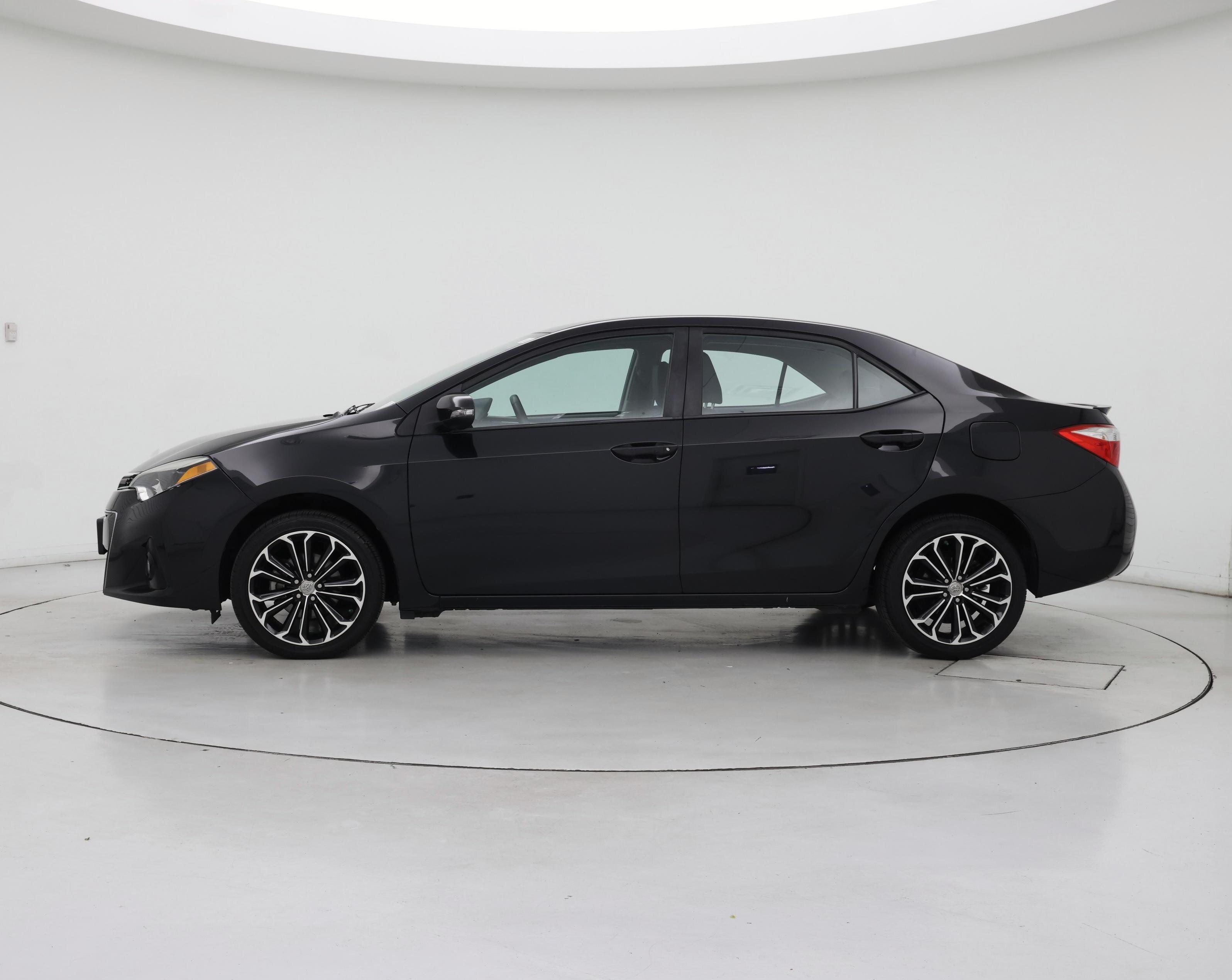 Thumbnail: 2016 Toyota Corolla - 3