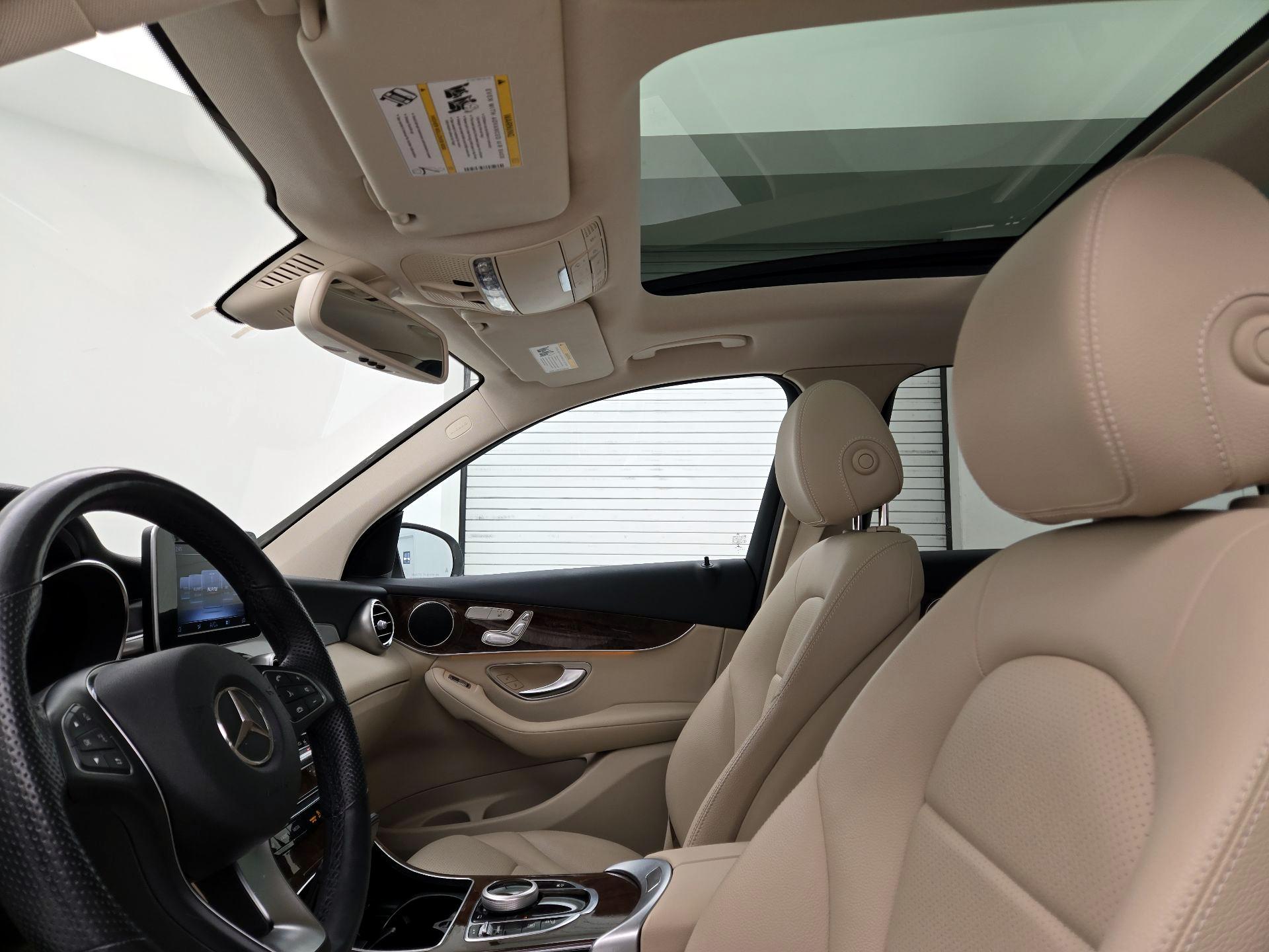 Thumbnail: 2019 Mercedes-Benz GLC - 19