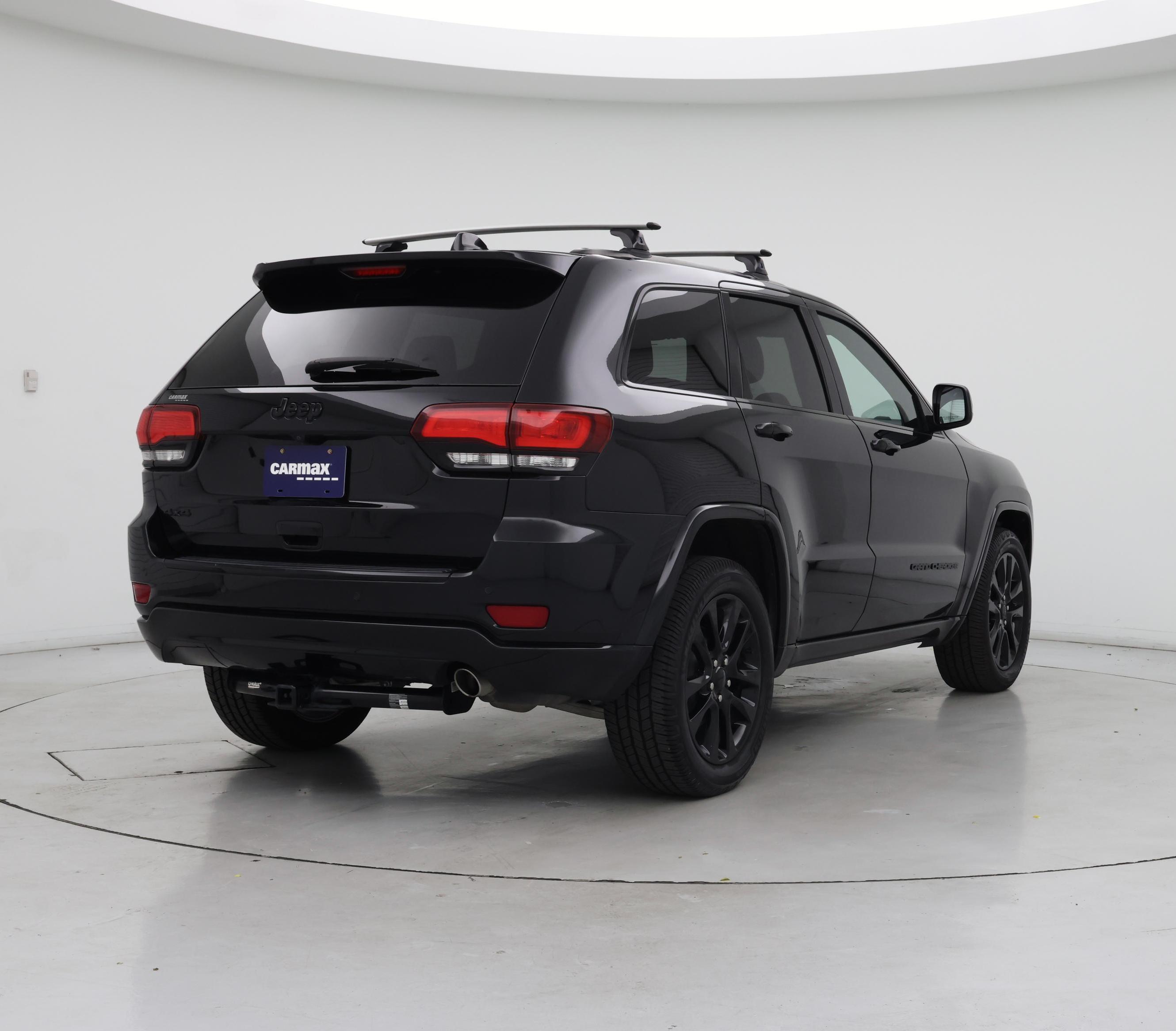 Thumbnail: 2018 Jeep Grand Cherokee - 8
