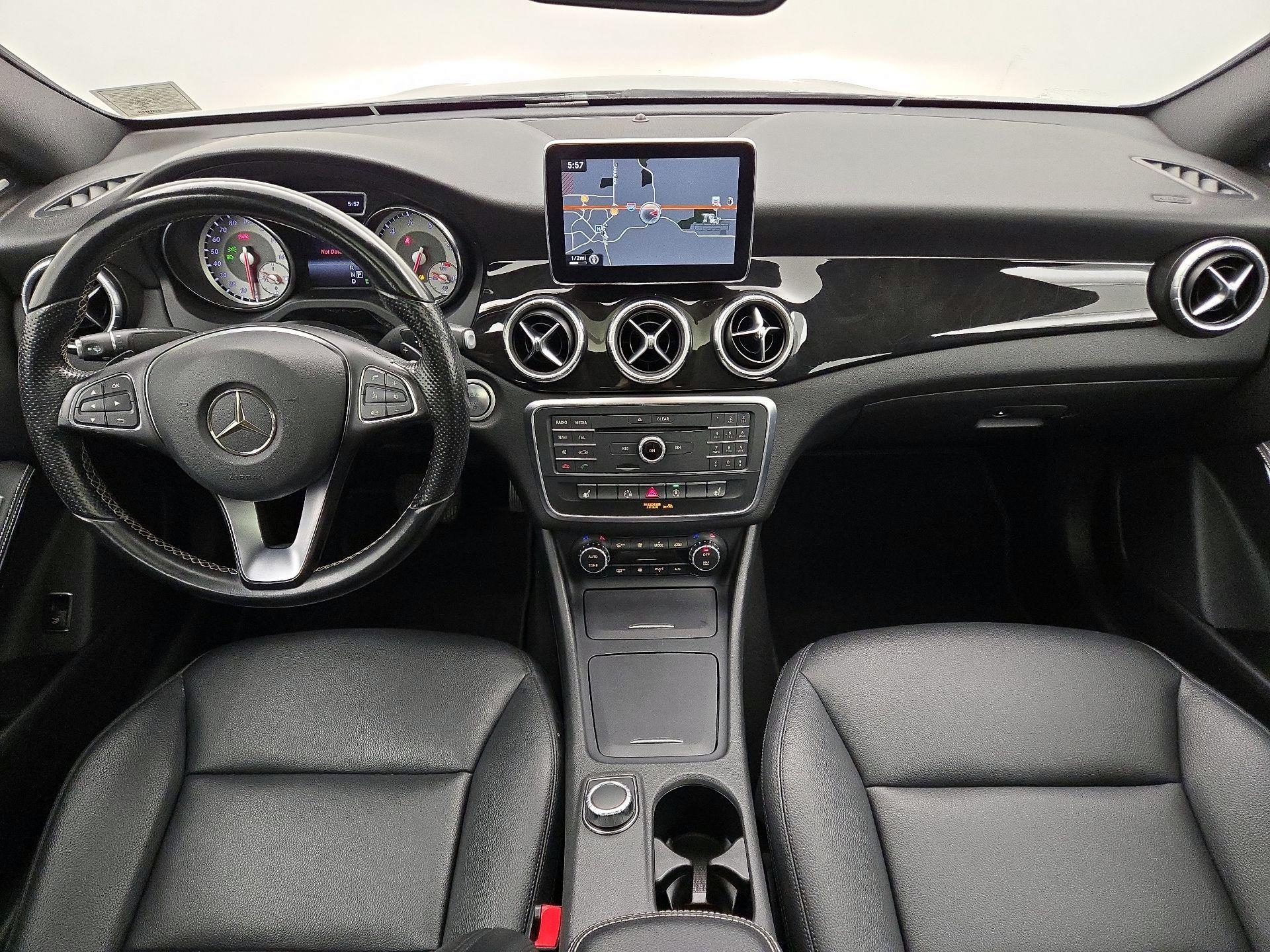 Thumbnail: 2015 Mercedes-Benz CLA - 9