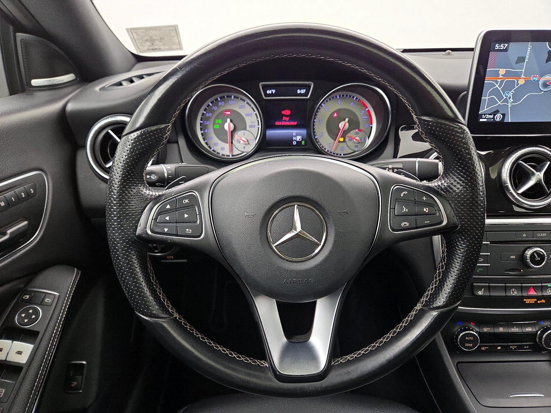 Thumbnail: 2015 Mercedes-Benz CLA - 10