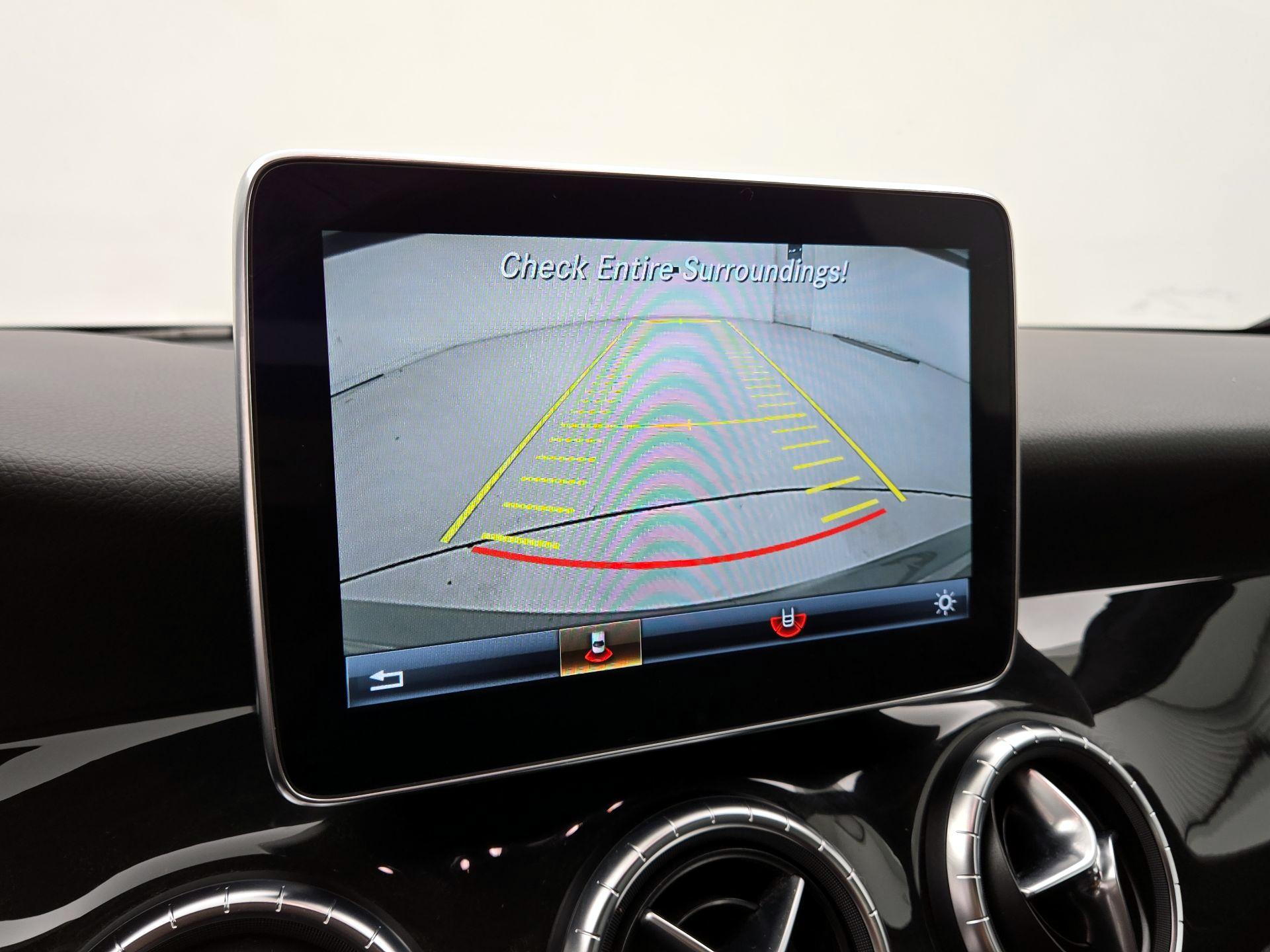 Thumbnail: 2015 Mercedes-Benz CLA - 15