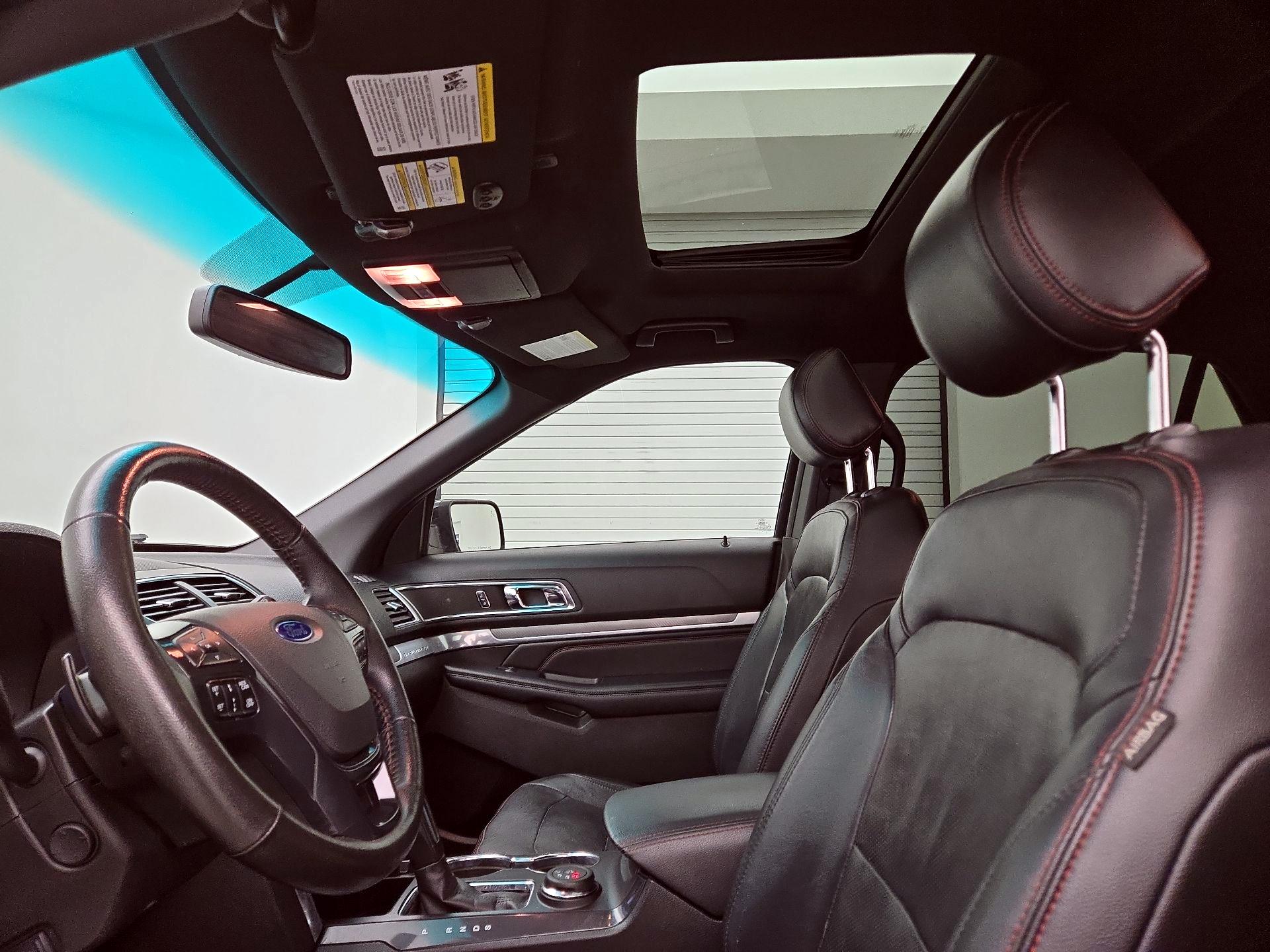 Thumbnail: 2016 Ford Explorer - 20