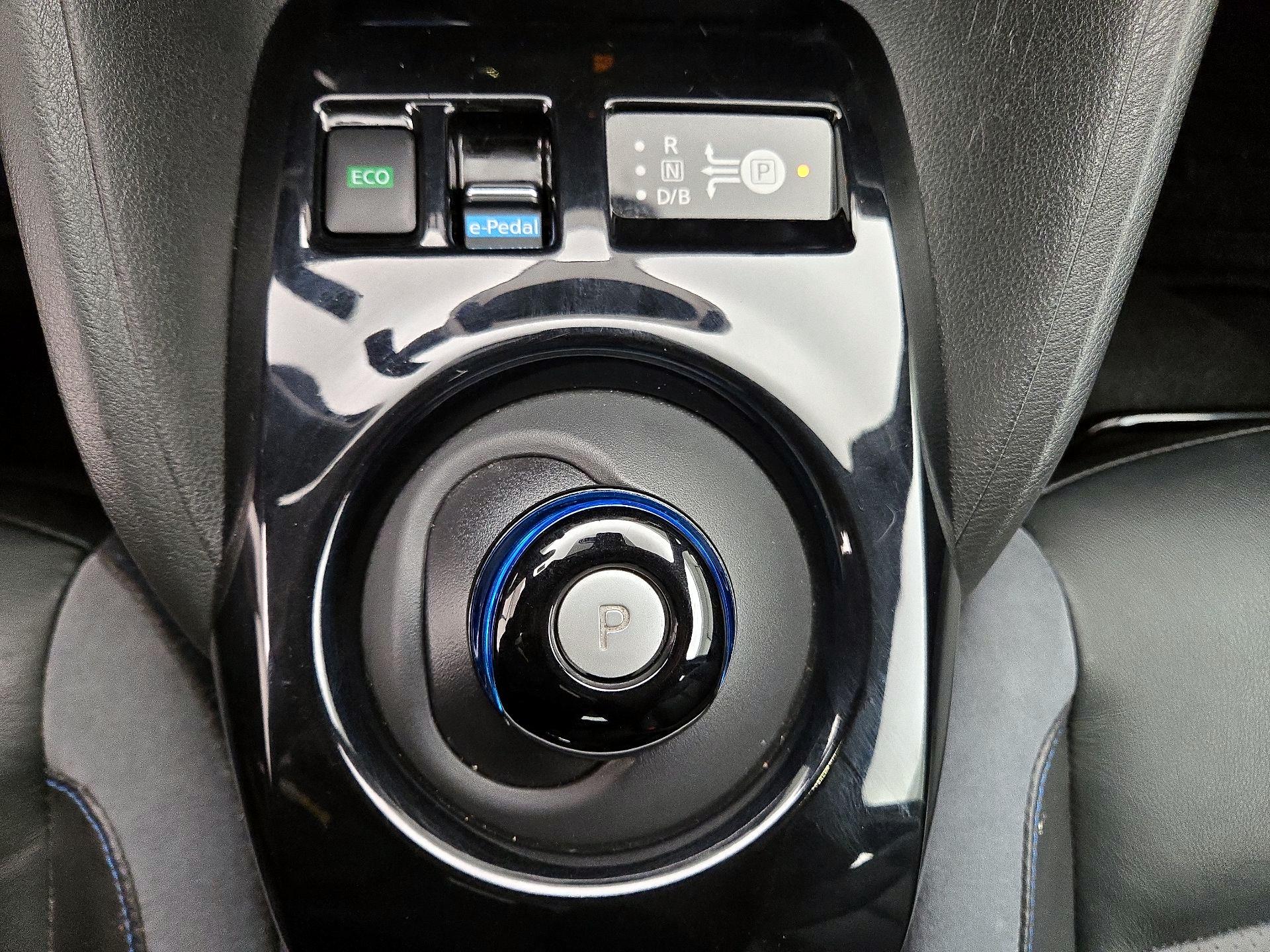 Thumbnail: 2019 Nissan Leaf - 18