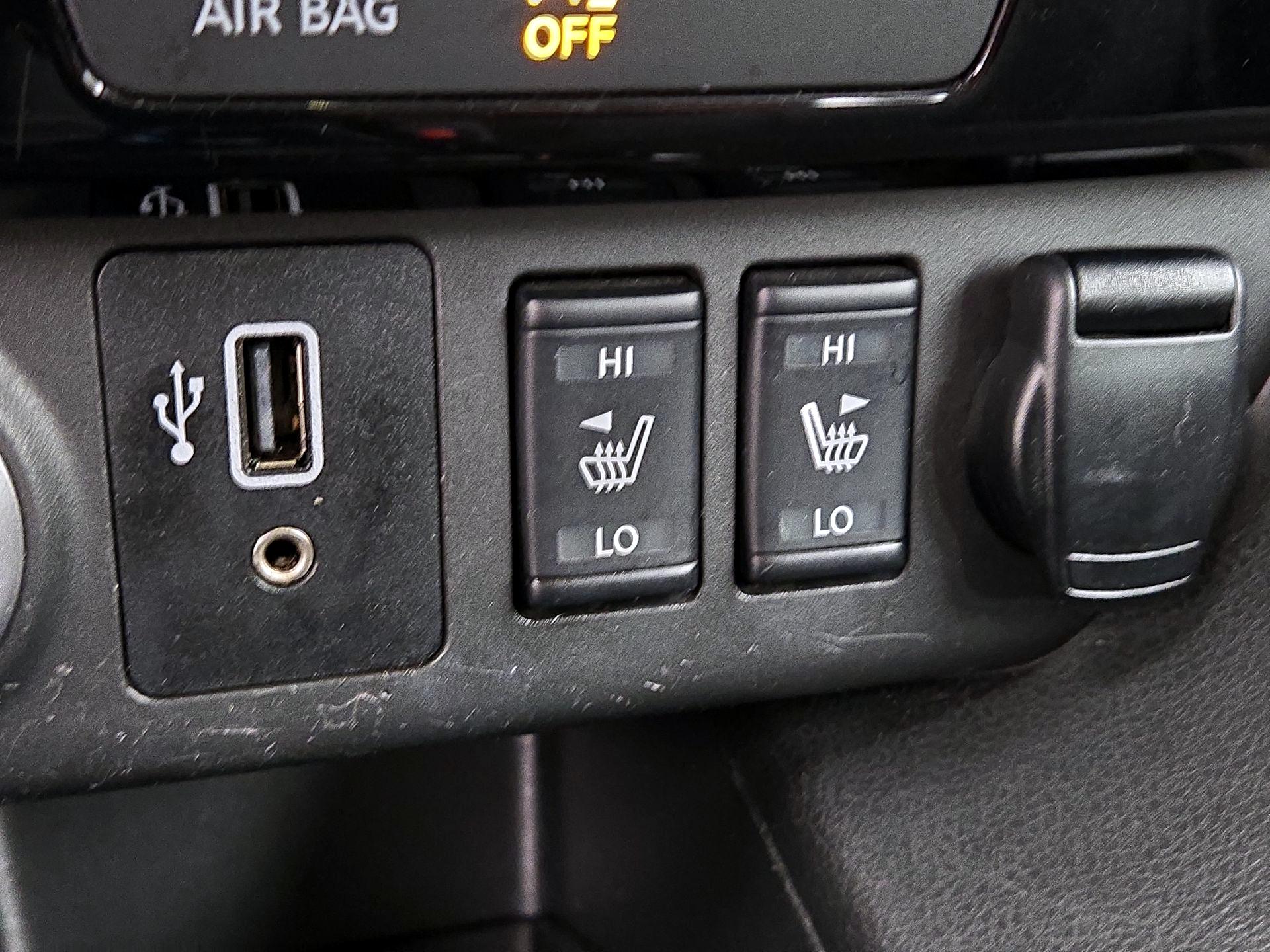 Thumbnail: 2019 Nissan Leaf - 19