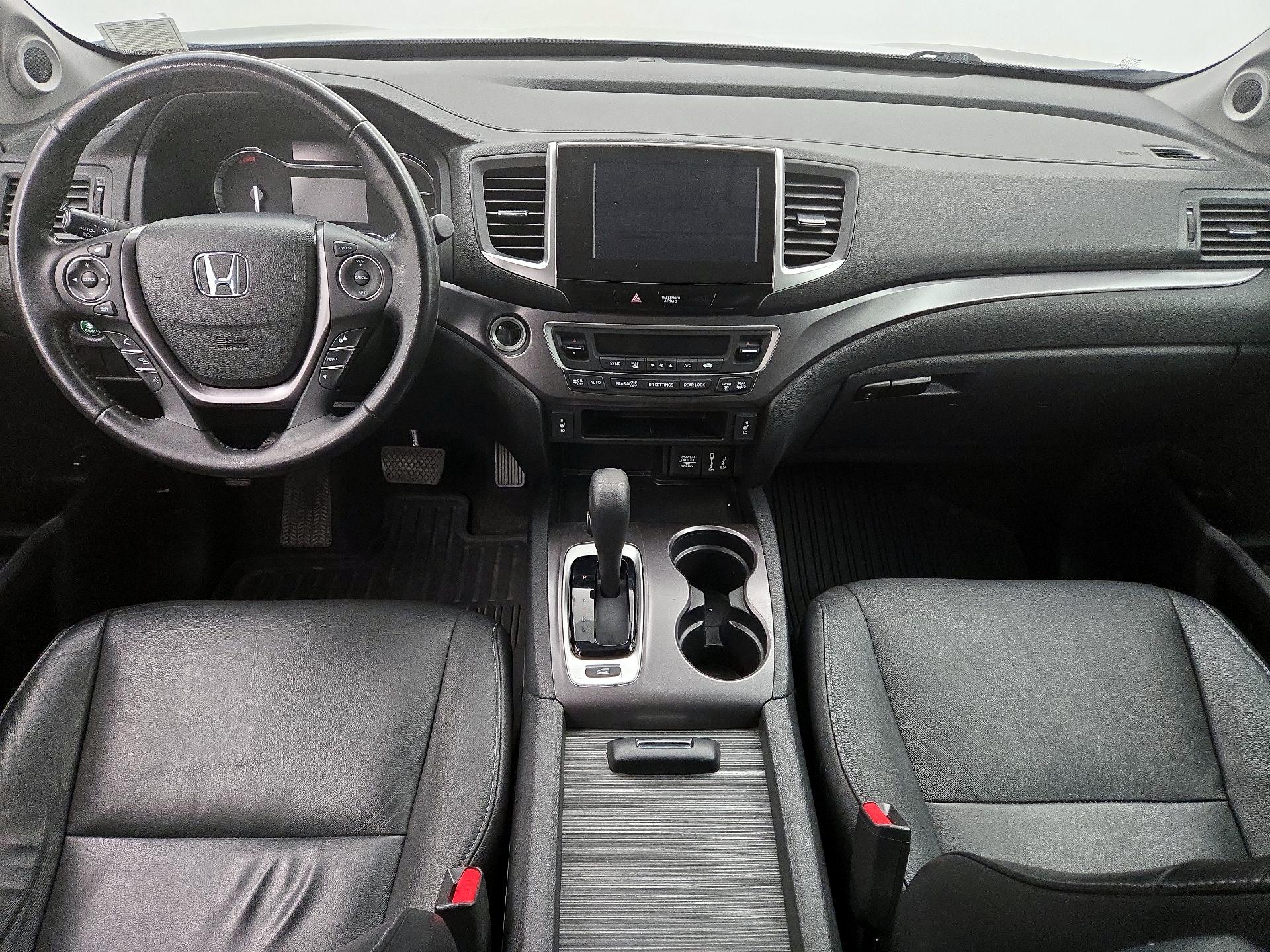 Thumbnail: 2018 Honda Pilot - 9