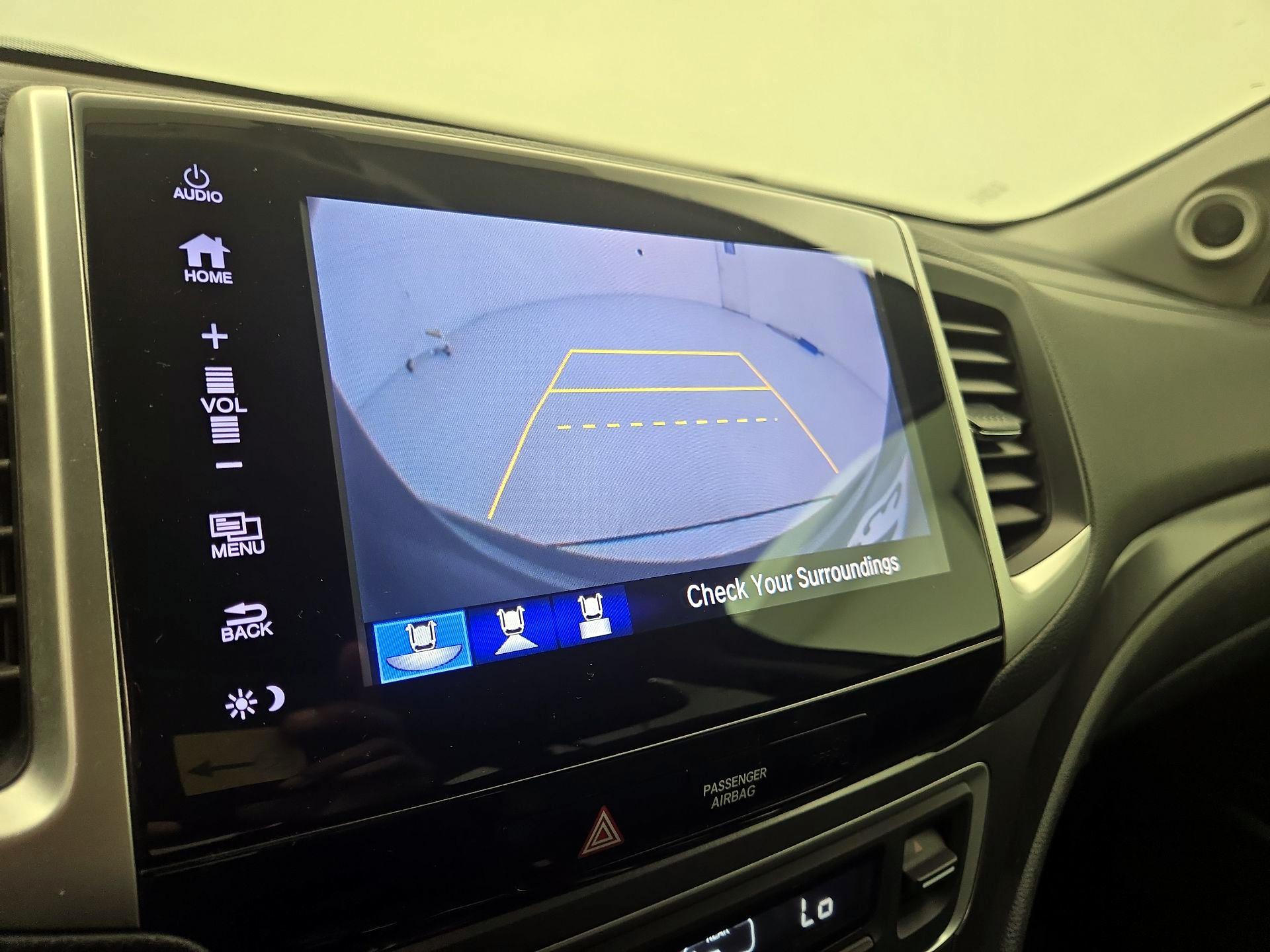 Thumbnail: 2018 Honda Pilot - 14