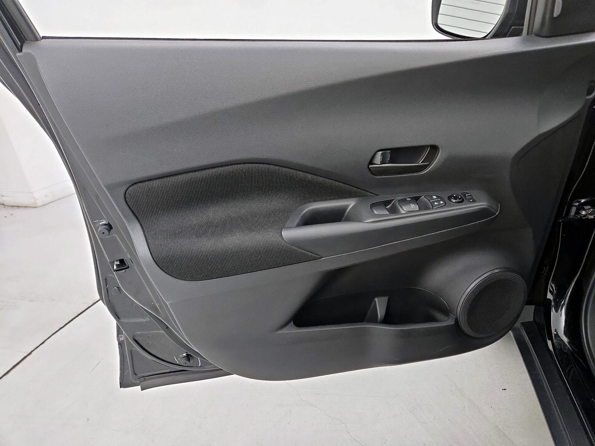 Thumbnail: 2022 Nissan Kicks - 12