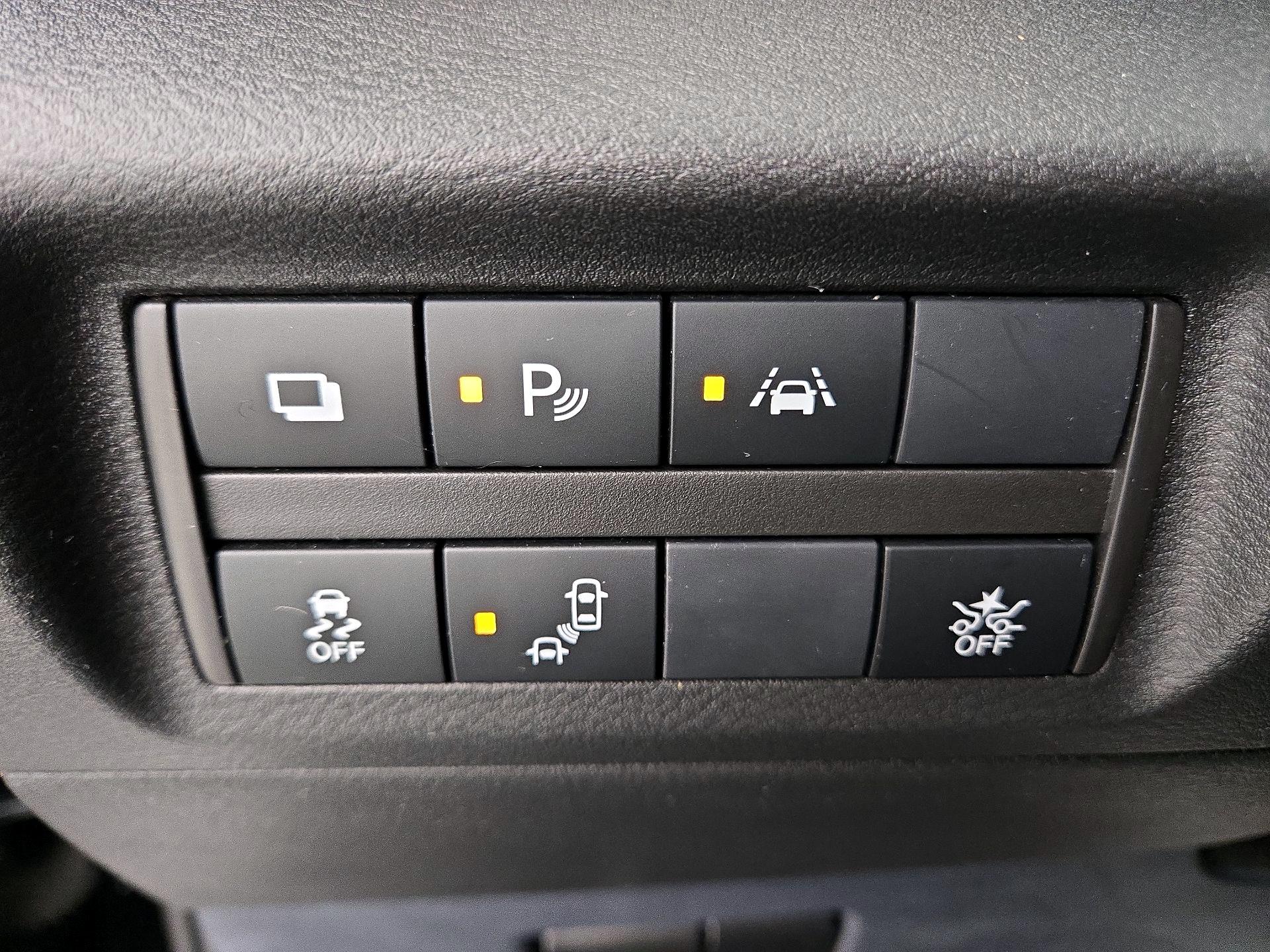 Thumbnail: 2022 Nissan Kicks - 13