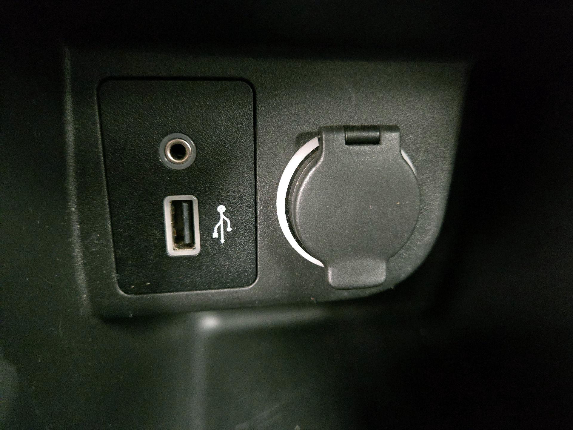 Thumbnail: 2022 Nissan Kicks - 18