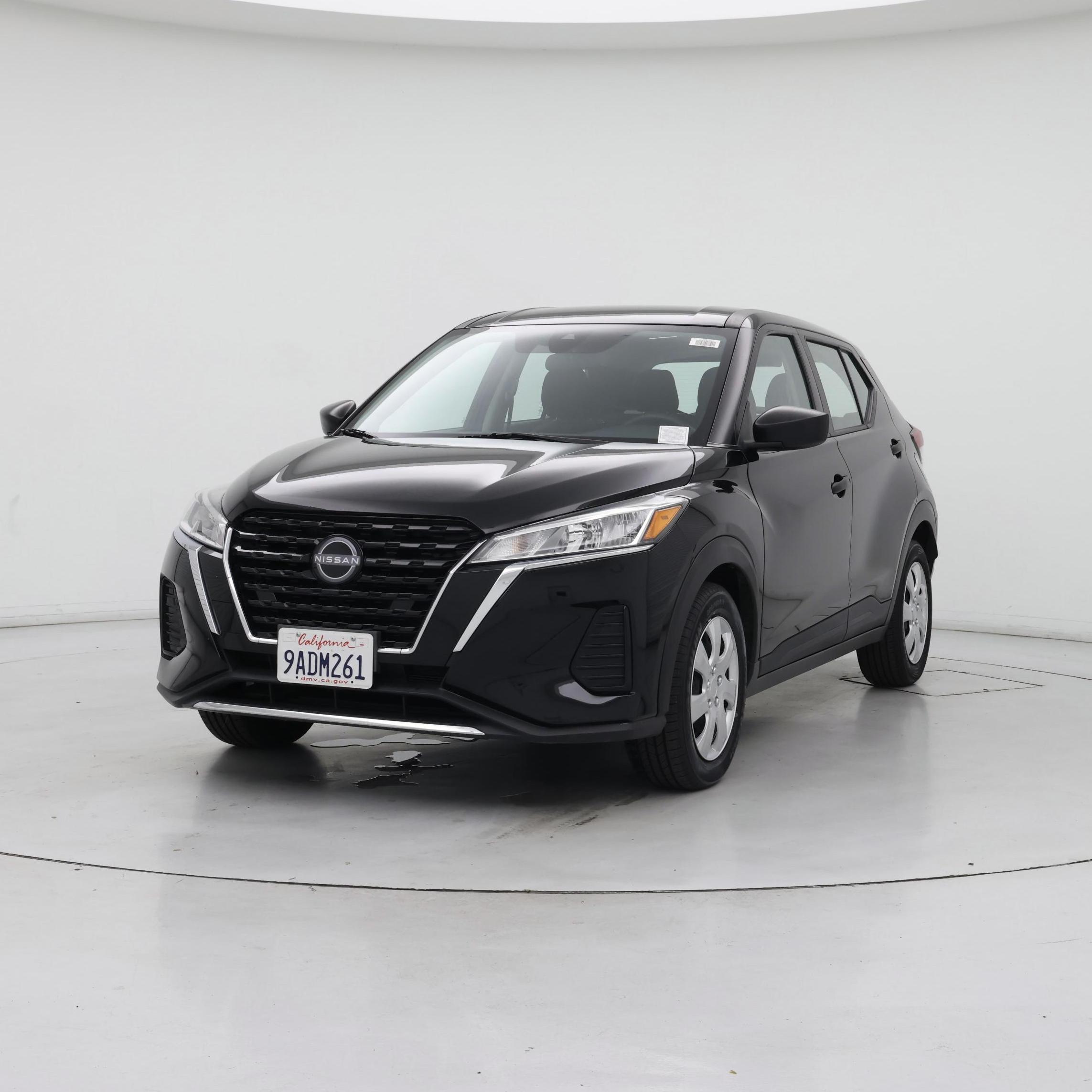 Thumbnail: 2022 Nissan Kicks - 4