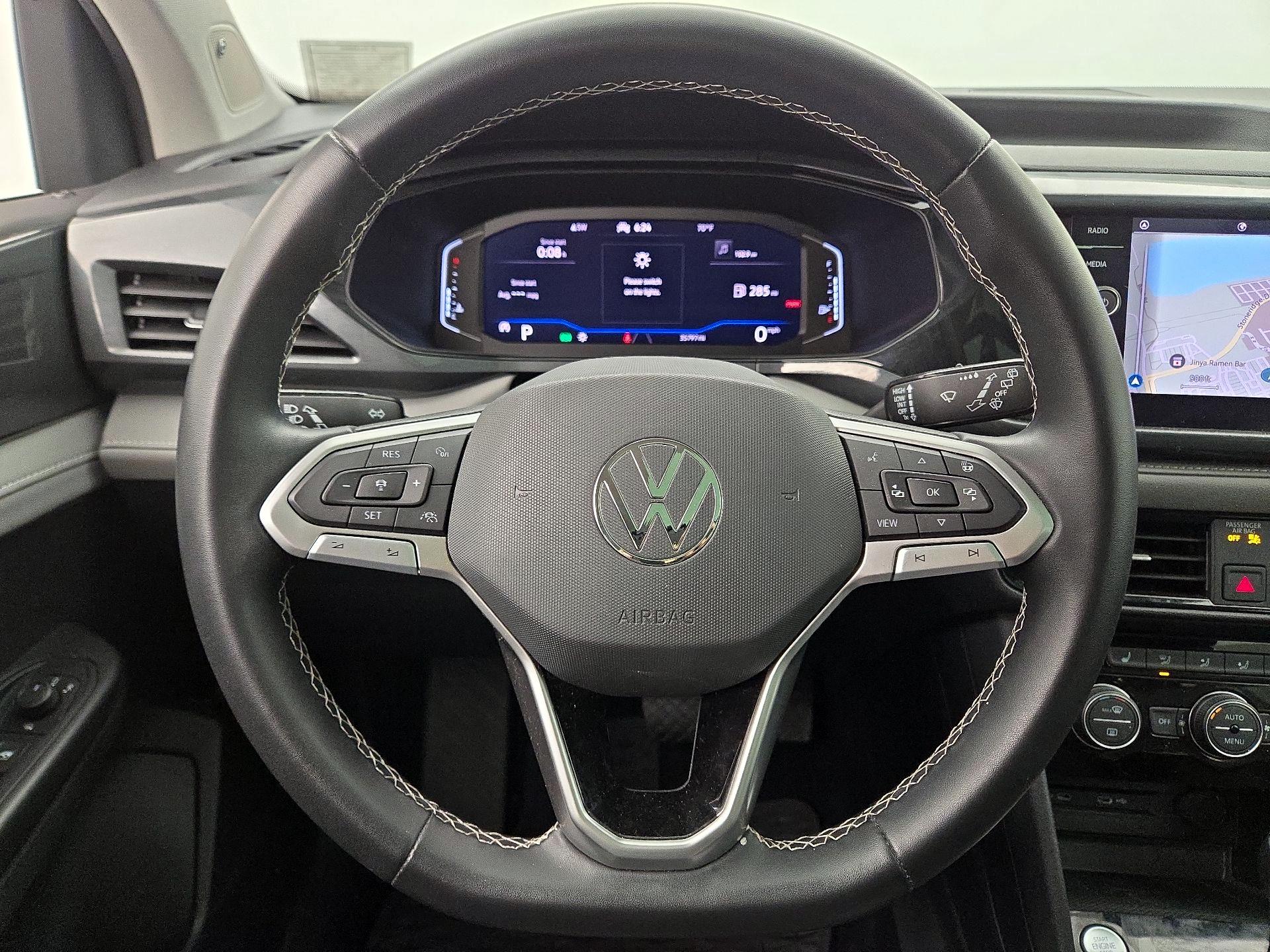 Thumbnail: 2022 Volkswagen Taos - 10