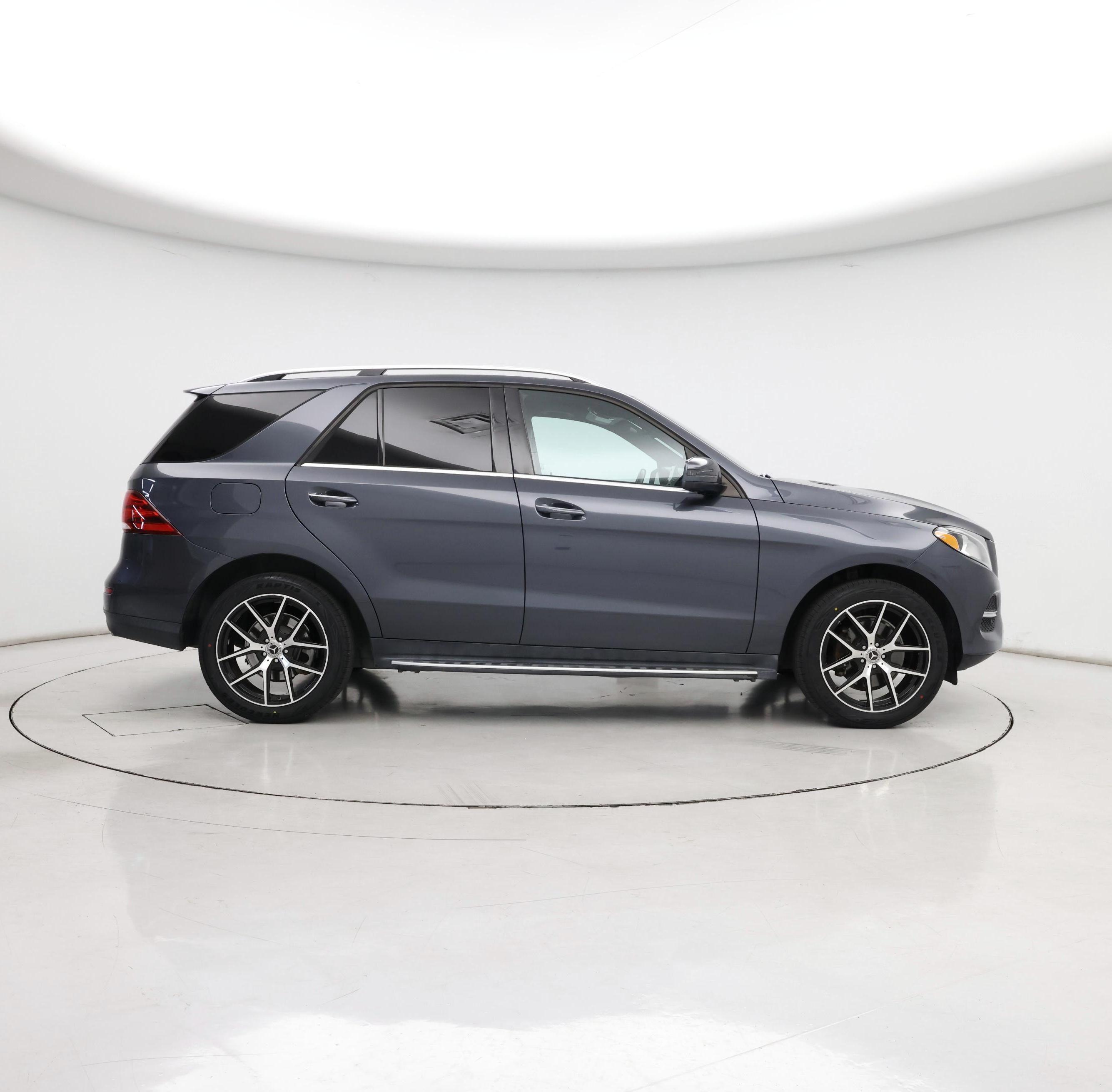 Thumbnail: 2016 Mercedes-Benz GLE - 7
