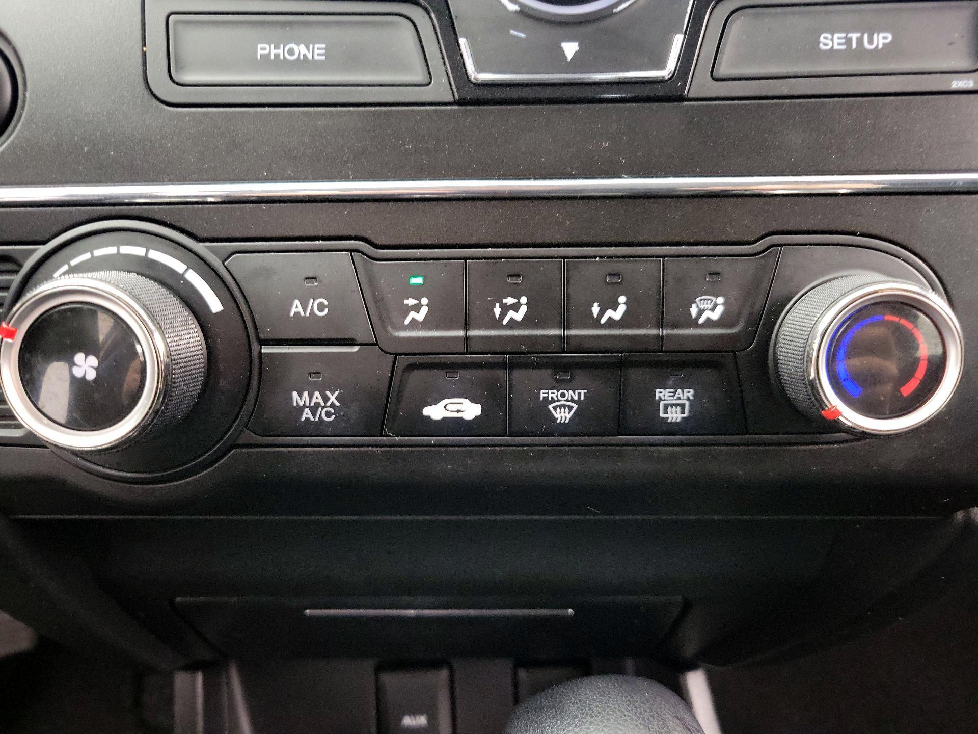 Thumbnail: 2014 Honda Civic - 16
