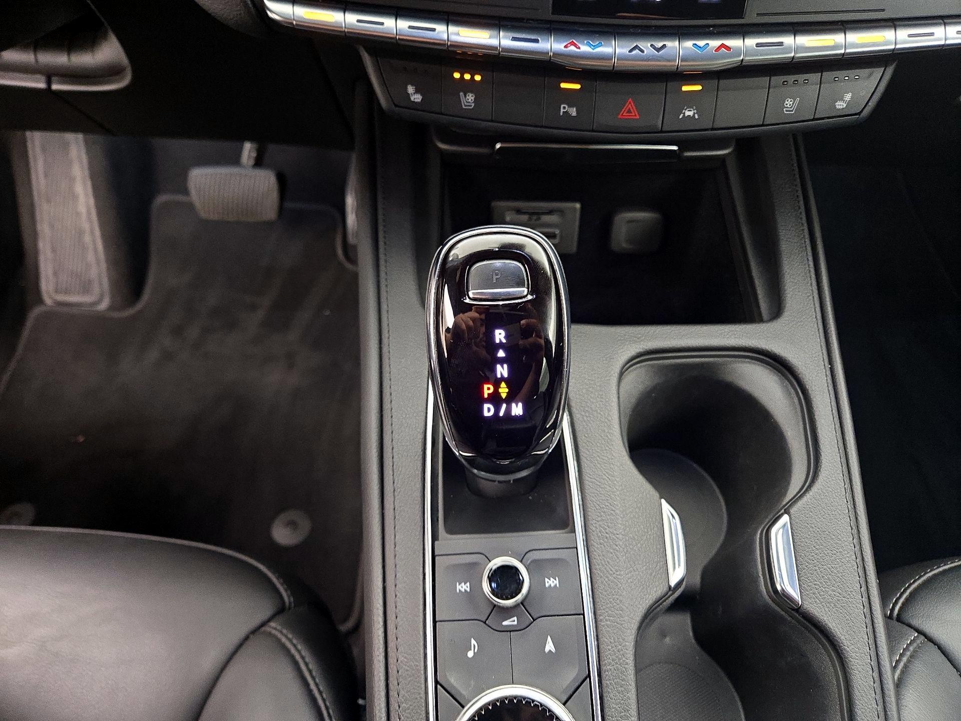Thumbnail: 2023 Cadillac XT4 - 18