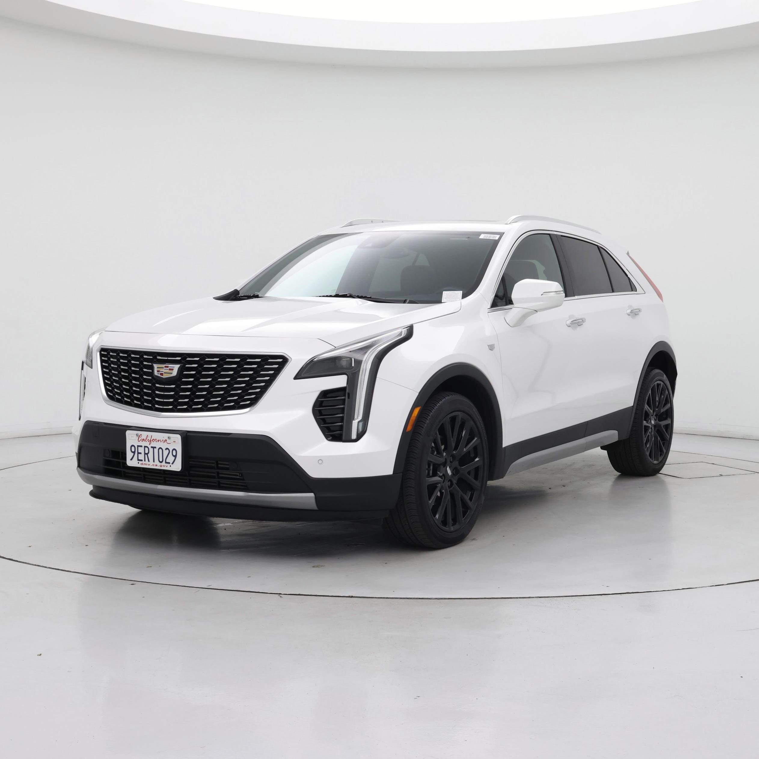 Thumbnail: 2023 Cadillac XT4 - 4