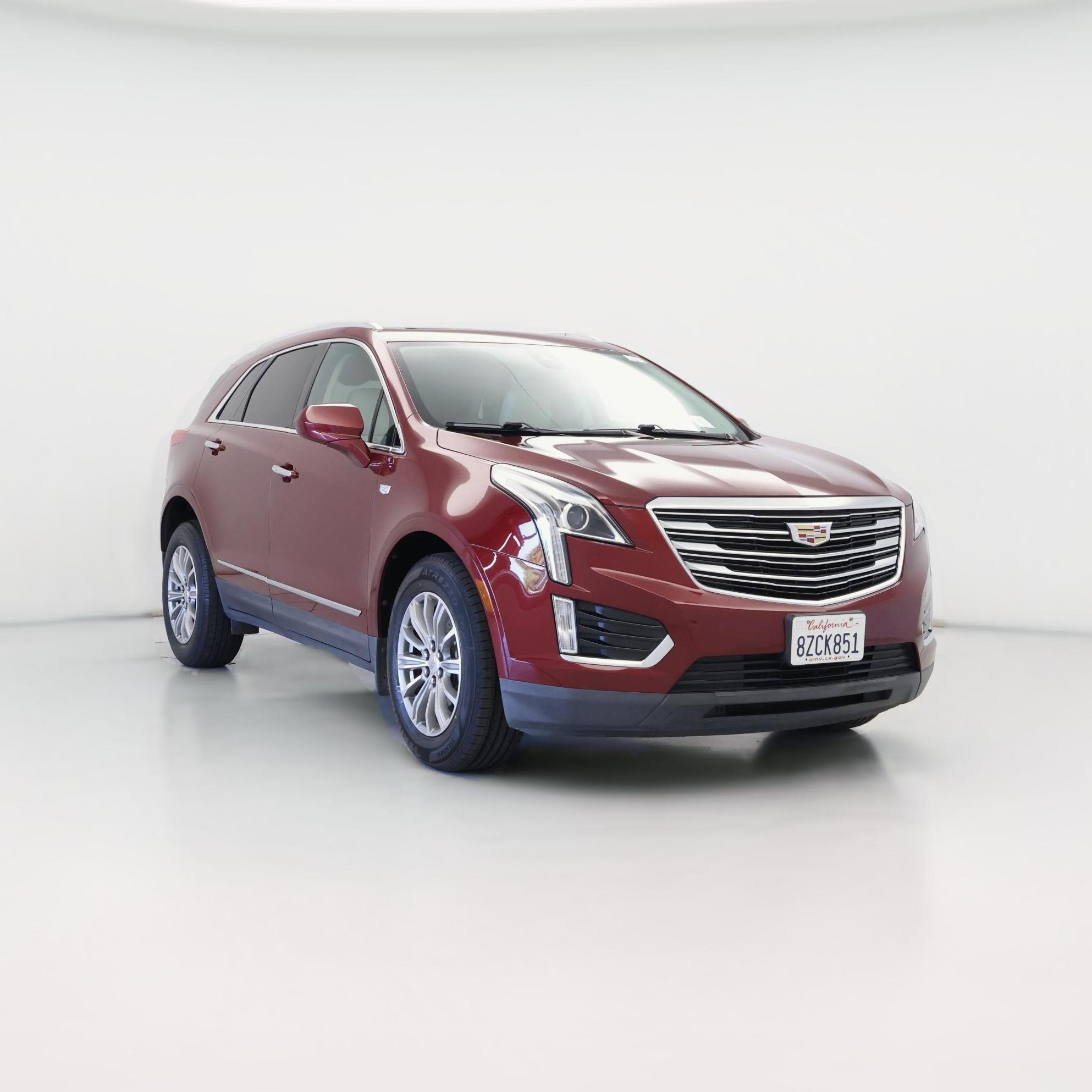 Thumbnail: 2017 Cadillac XT5 - 1