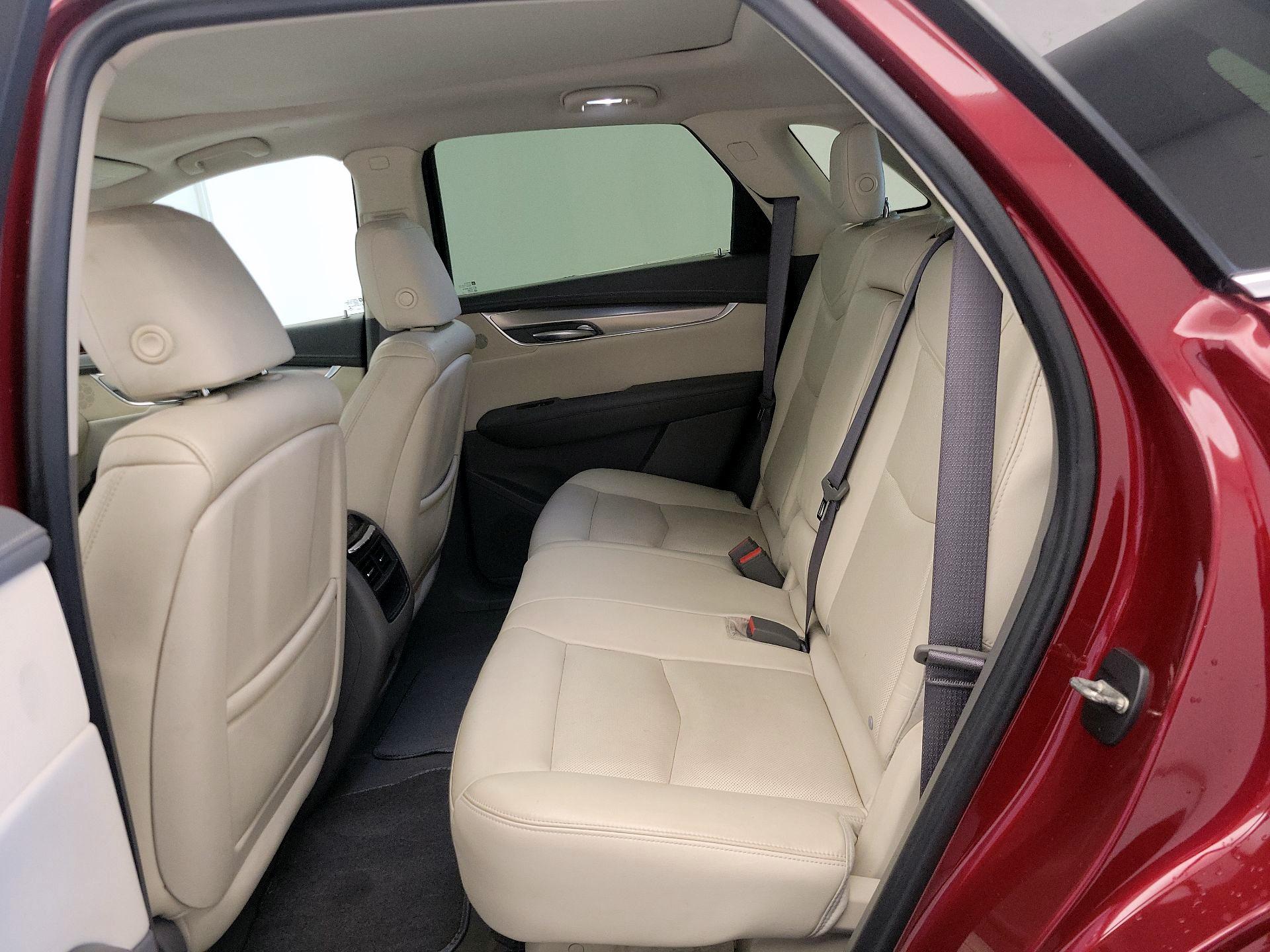 Thumbnail: 2017 Cadillac XT5 - 20