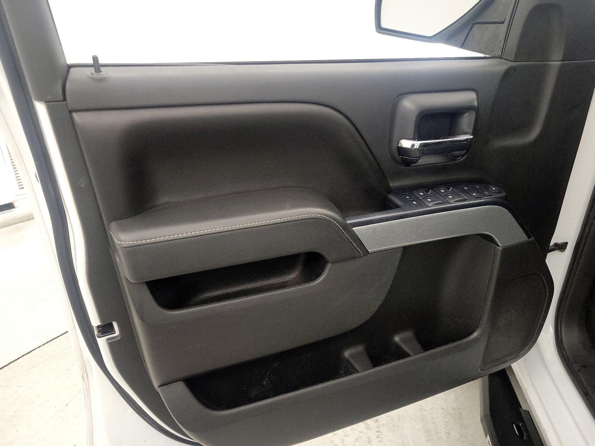 Thumbnail: 2016 Chevrolet Silverado 1500 - 12
