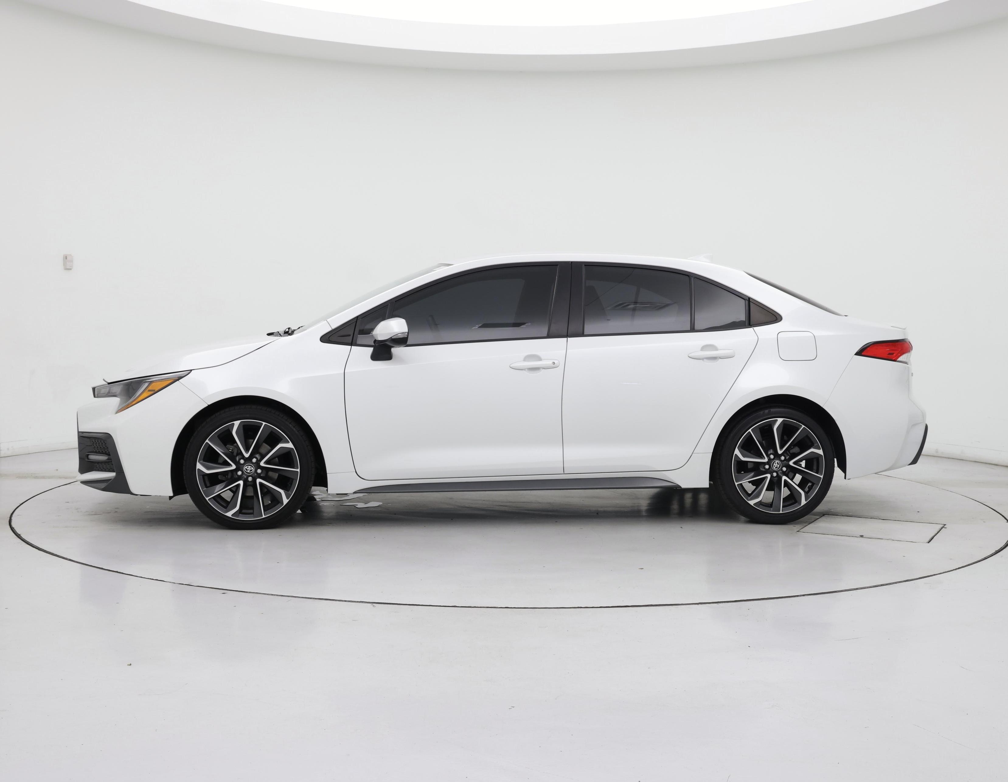 Thumbnail: 2022 Toyota Corolla - 3
