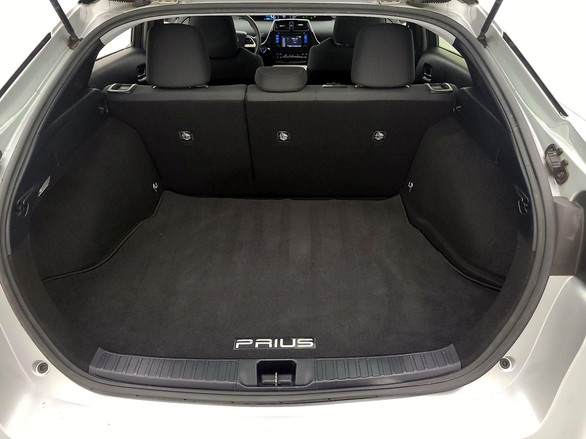 Thumbnail: 2017 Toyota Prius - 19