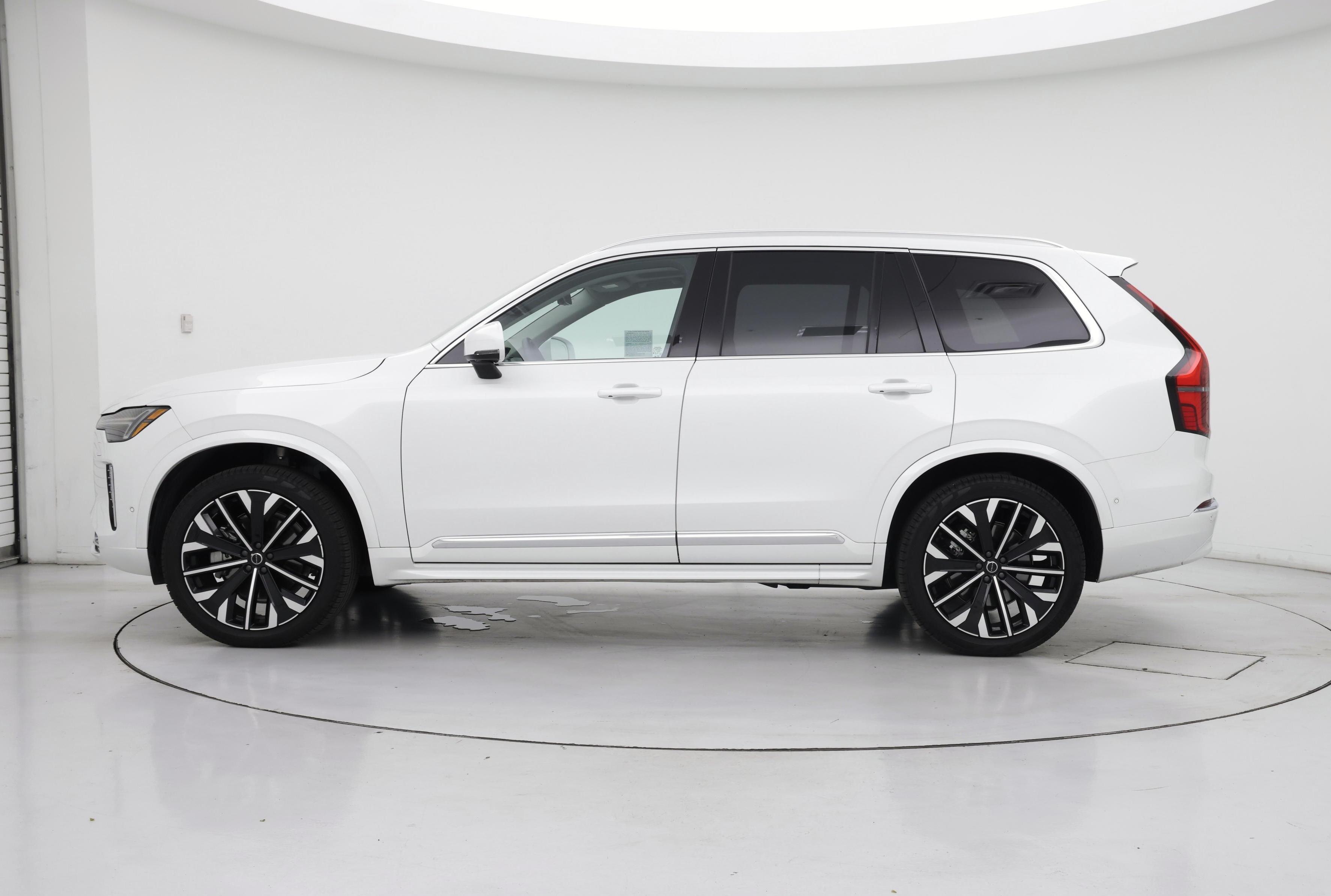 Thumbnail: 2025 Volvo XC90 - 3