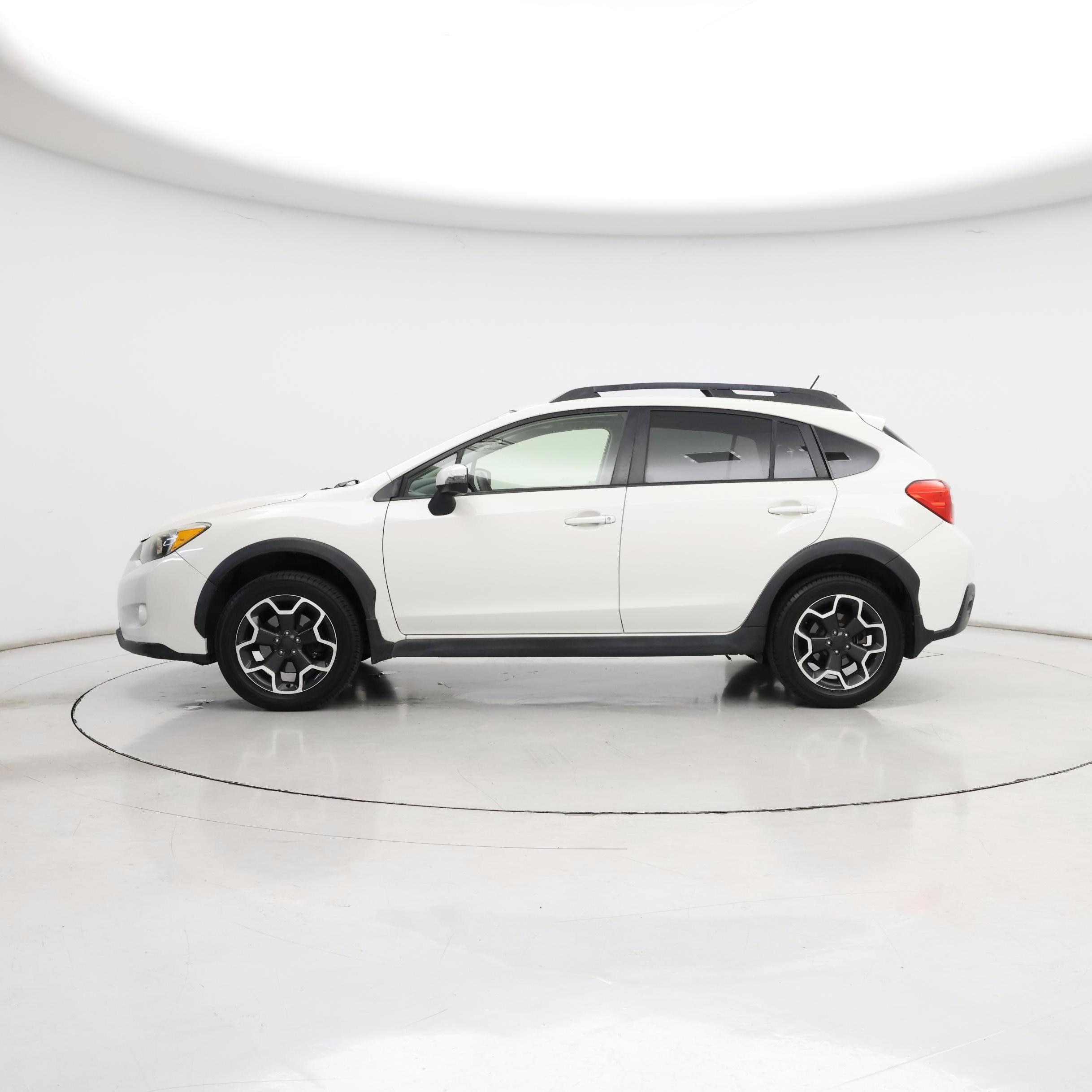 Thumbnail: 2015 Subaru XV Crosstrek - 3