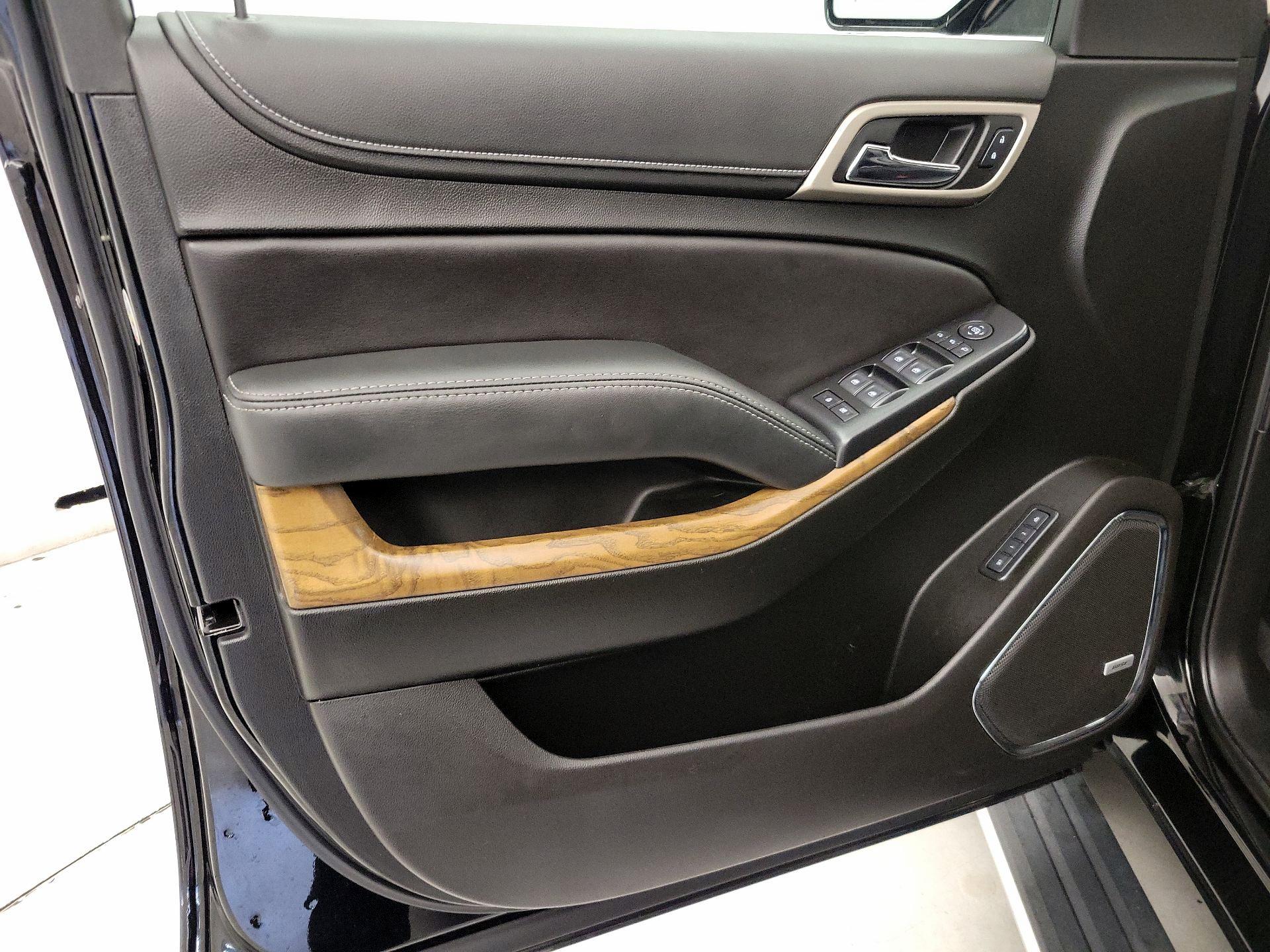 Thumbnail: 2019 GMC Yukon XL - 12