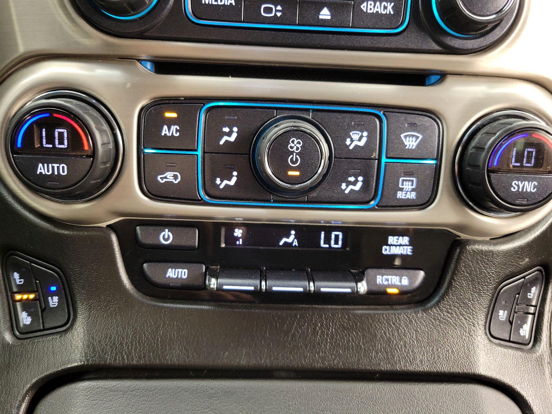 Thumbnail: 2019 GMC Yukon XL - 17