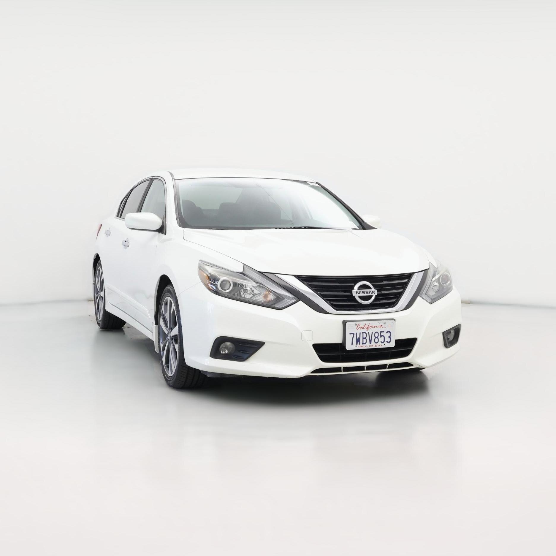 Thumbnail: 2016 Nissan Altima - 1