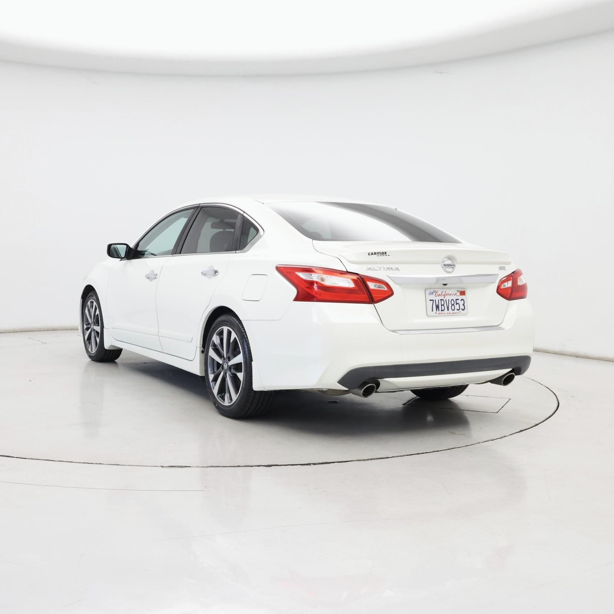 Thumbnail: 2016 Nissan Altima - 2