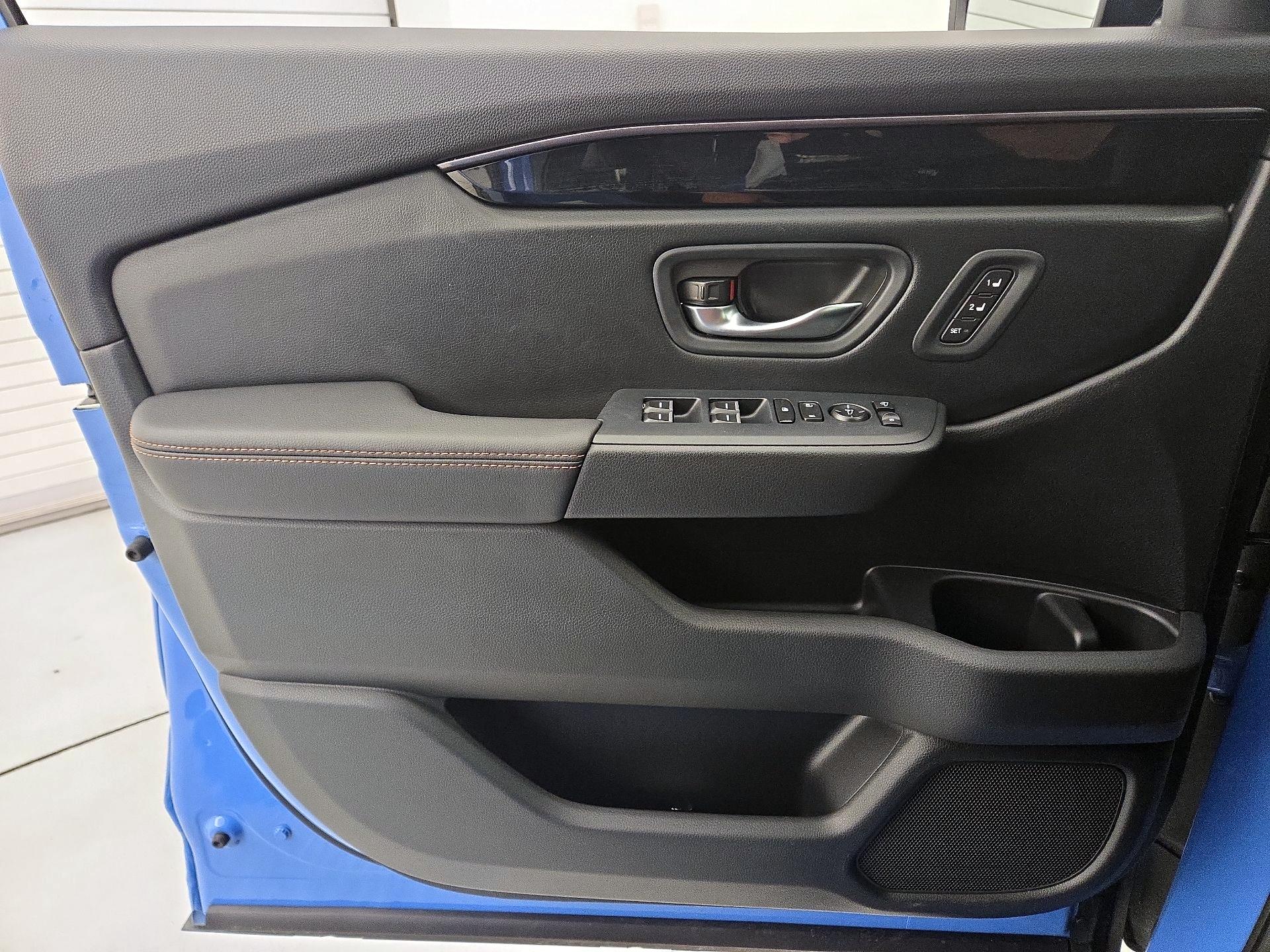 Thumbnail: 2025 Honda Pilot - 12