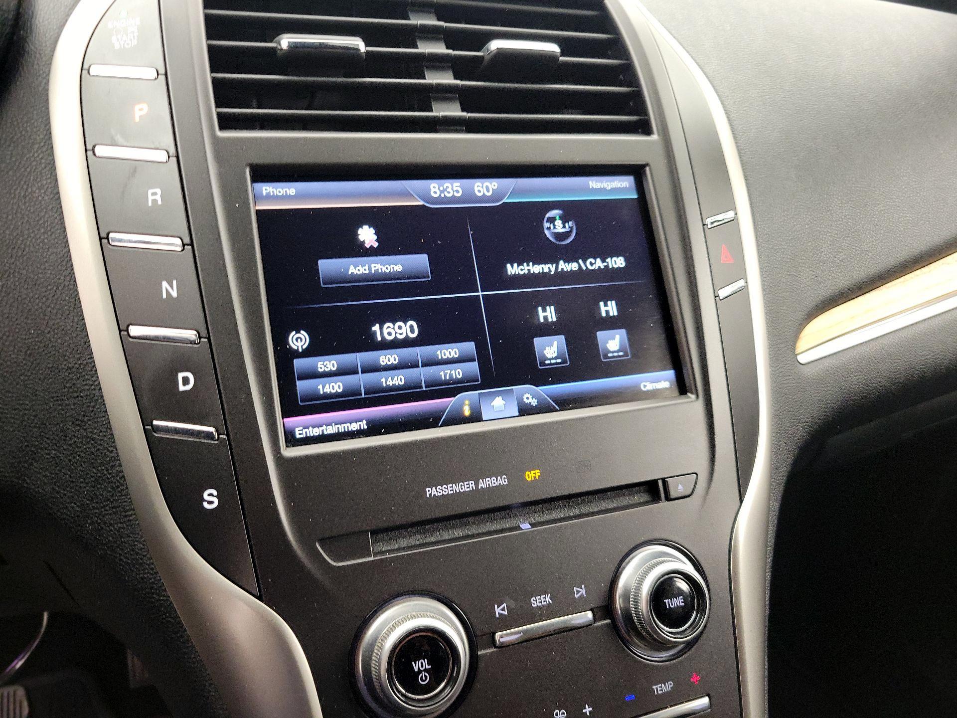 Thumbnail: 2015 Lincoln MKC - 16
