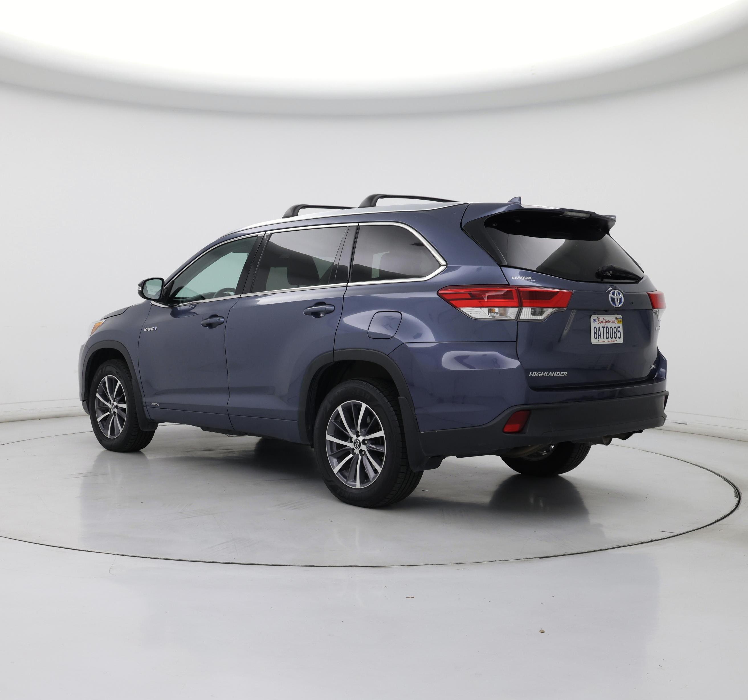 Thumbnail: 2018 Toyota Highlander - 2