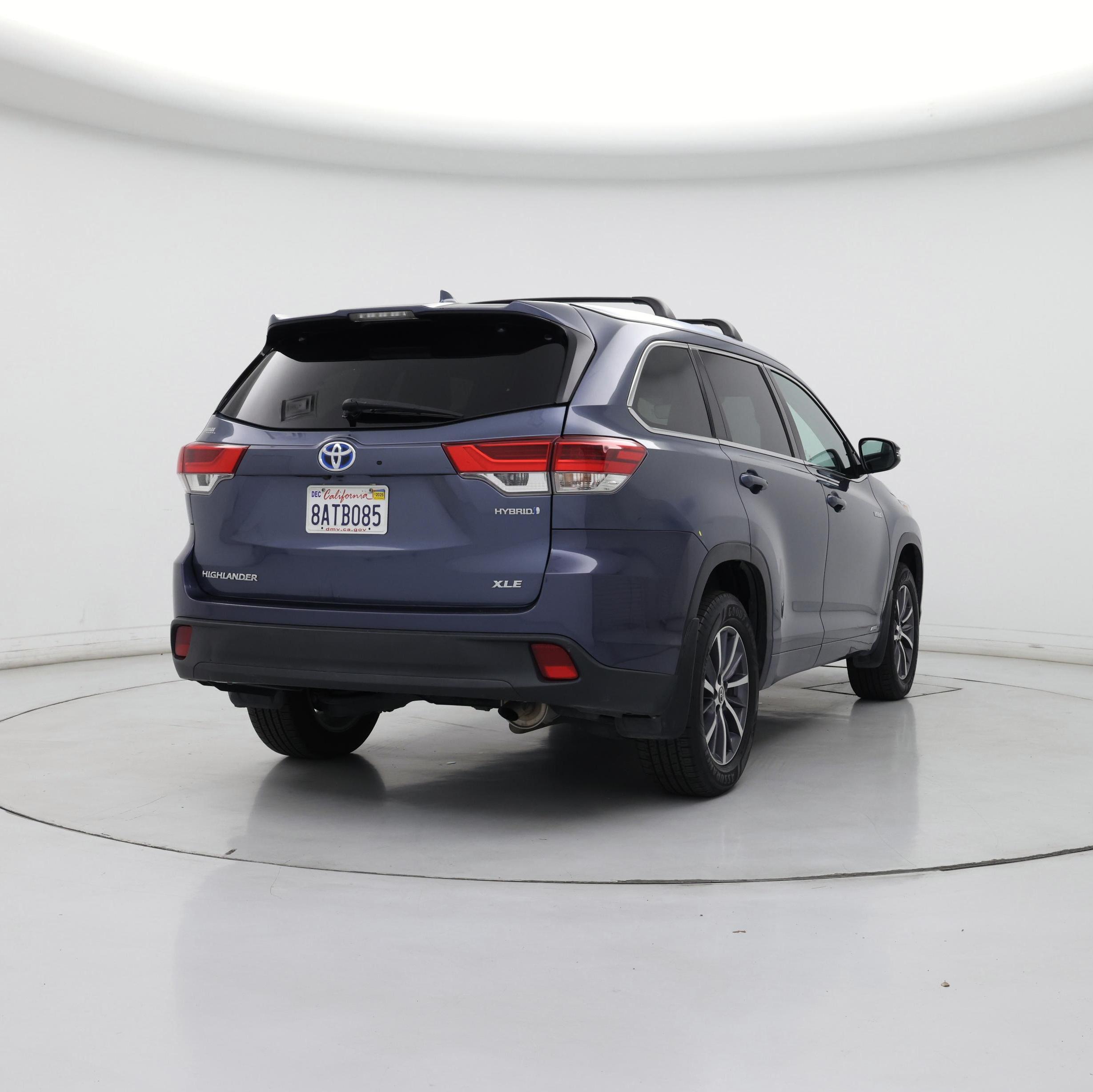 Thumbnail: 2018 Toyota Highlander - 8