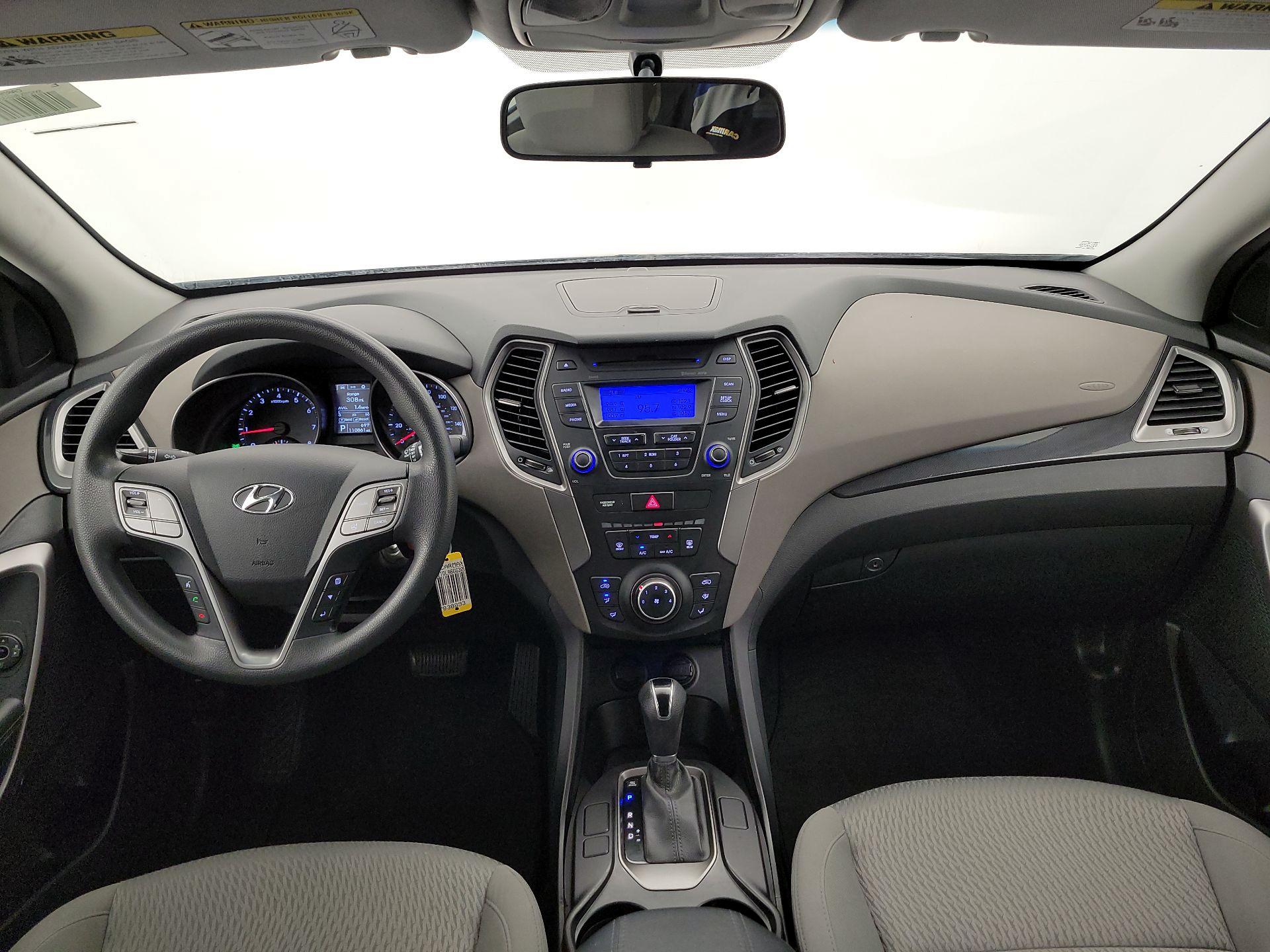 Thumbnail: 2016 Hyundai Santa Fe - 9