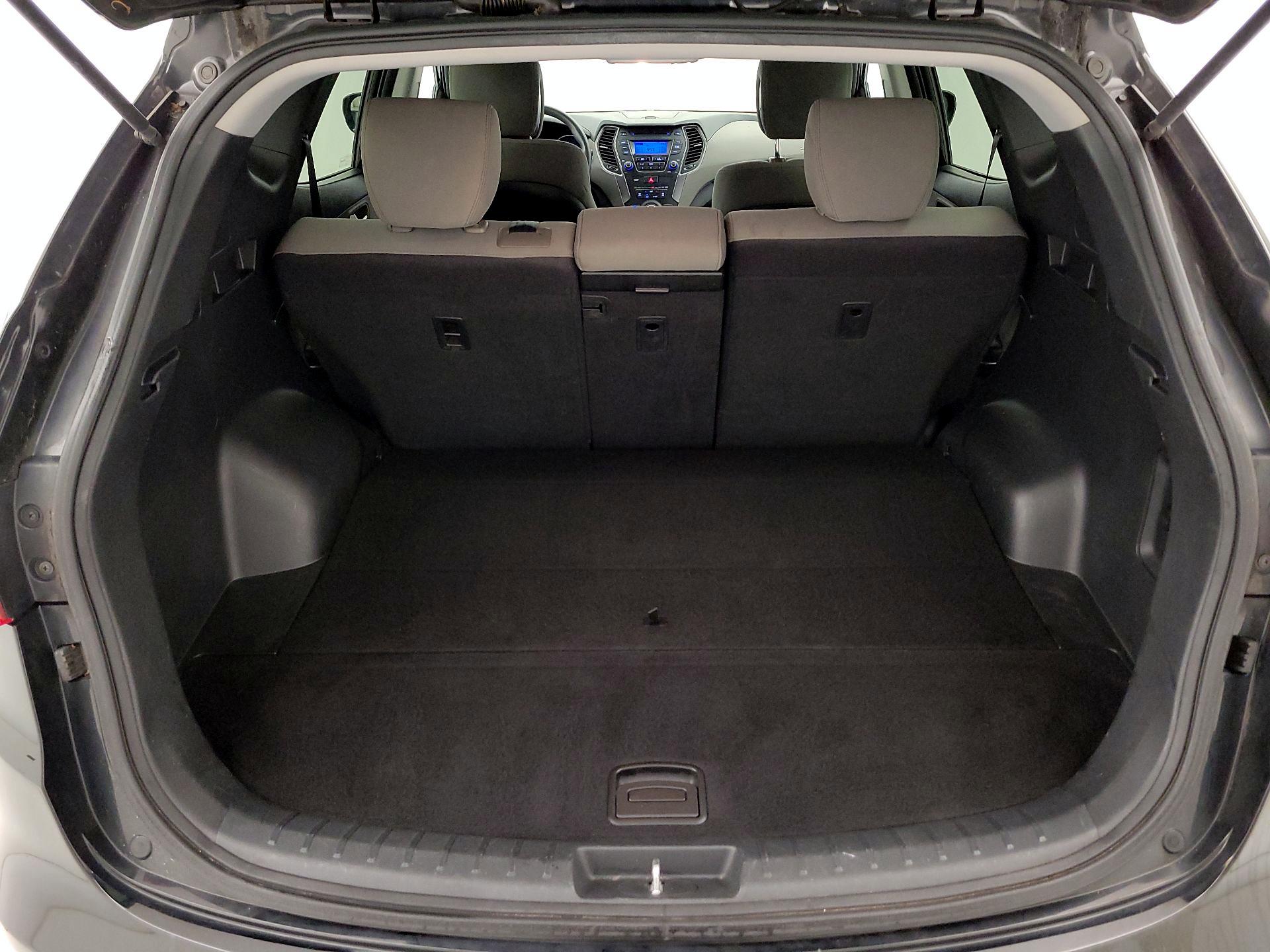 Thumbnail: 2016 Hyundai Santa Fe - 19