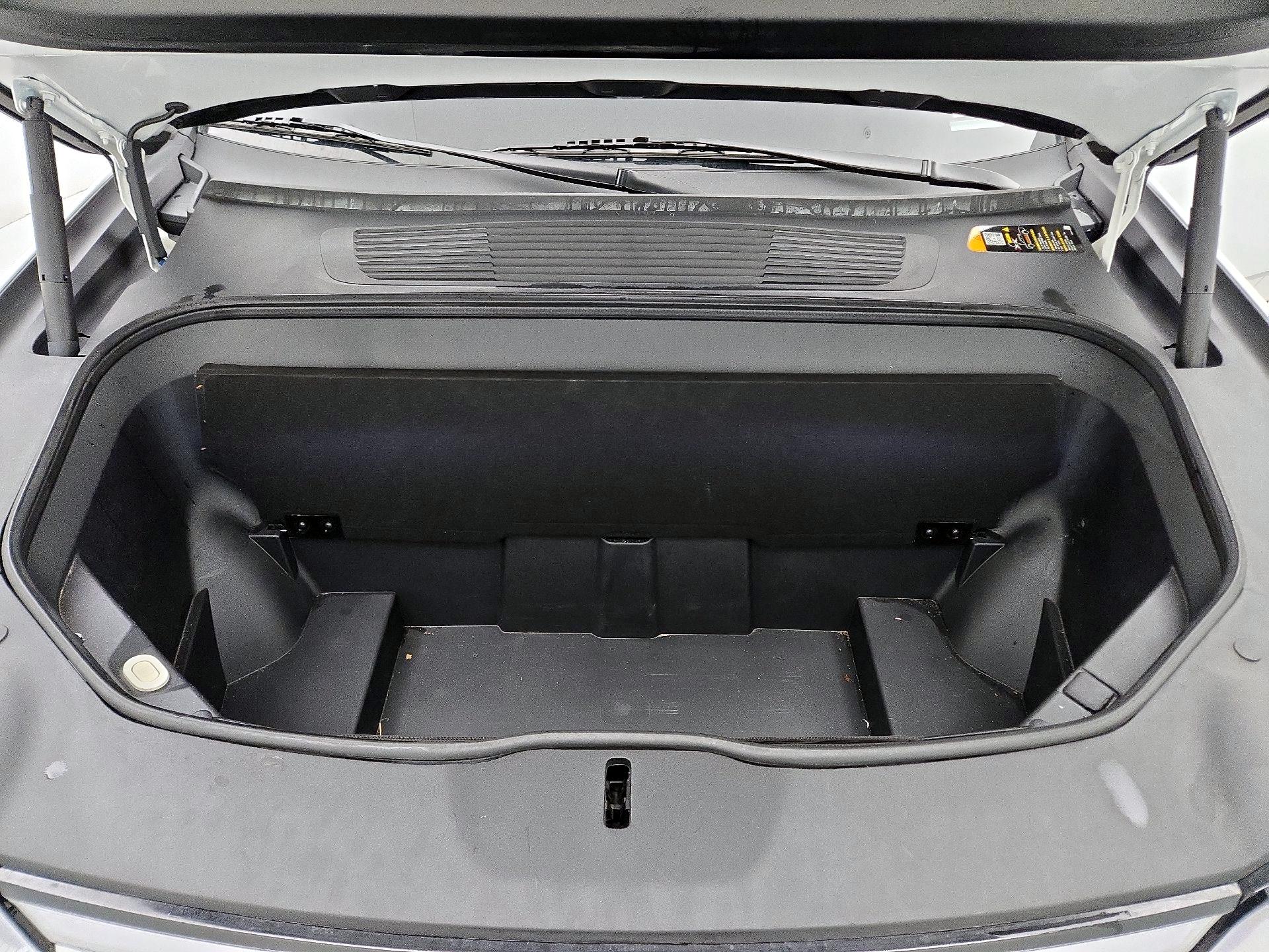 Thumbnail: 2022 Rivian R1T - 20