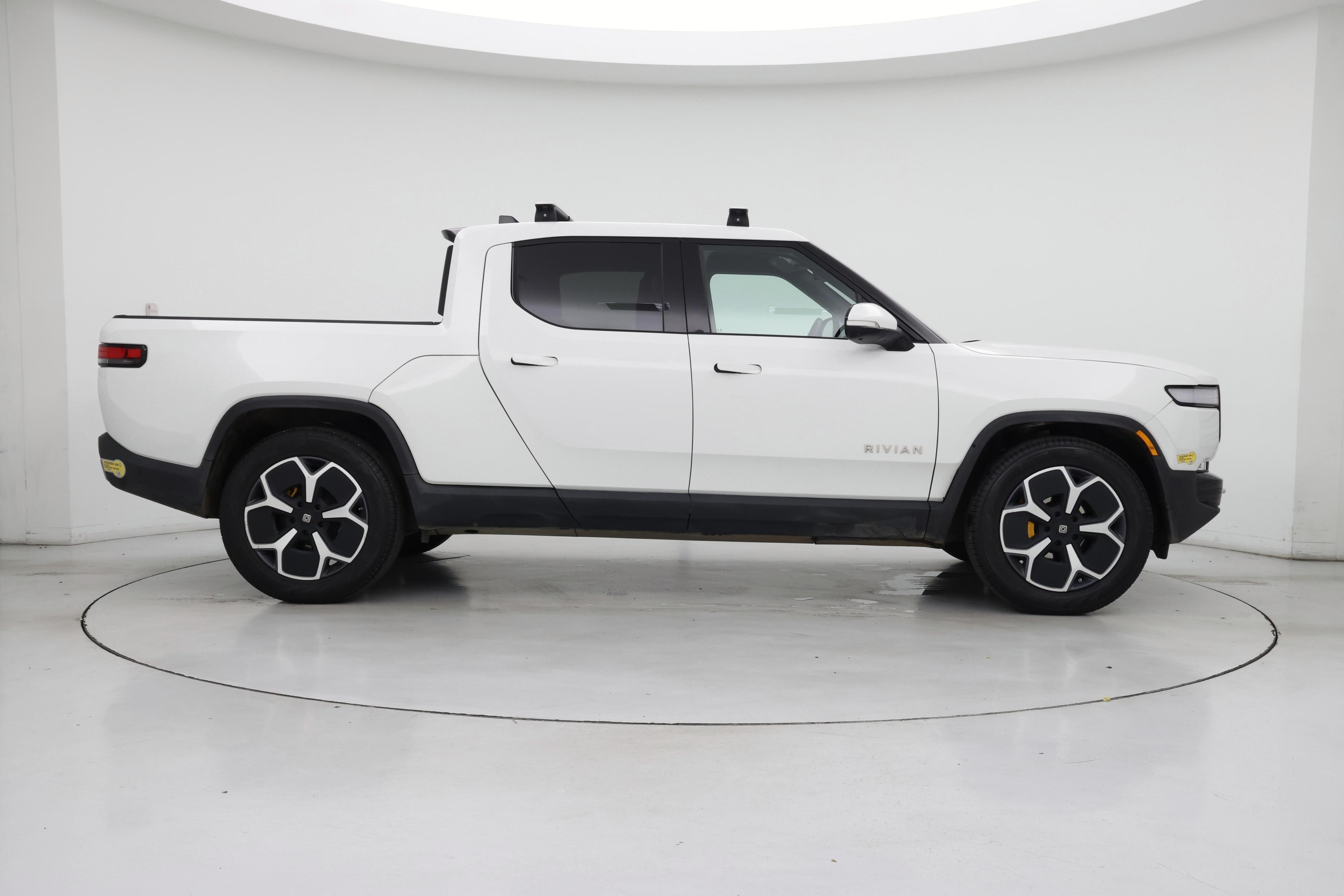 Thumbnail: 2022 Rivian R1T - 7