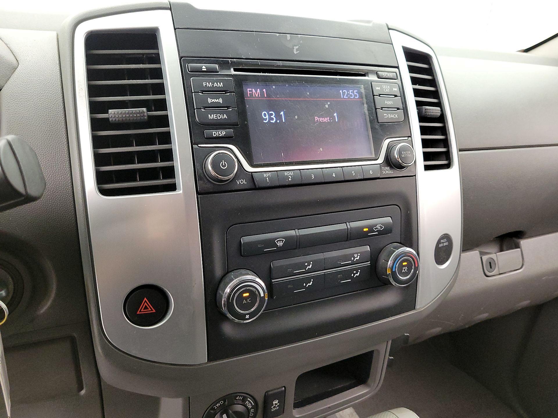 Thumbnail: 2015 Nissan Frontier - 14