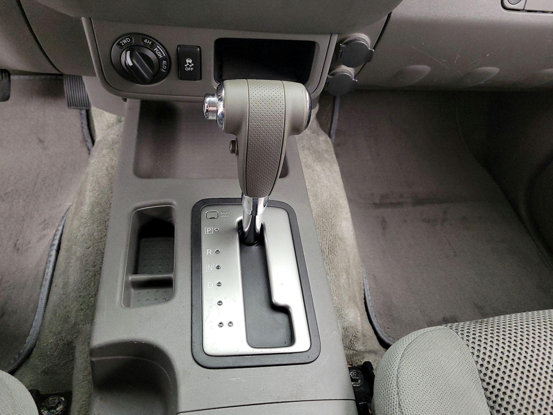 Thumbnail: 2015 Nissan Frontier - 16