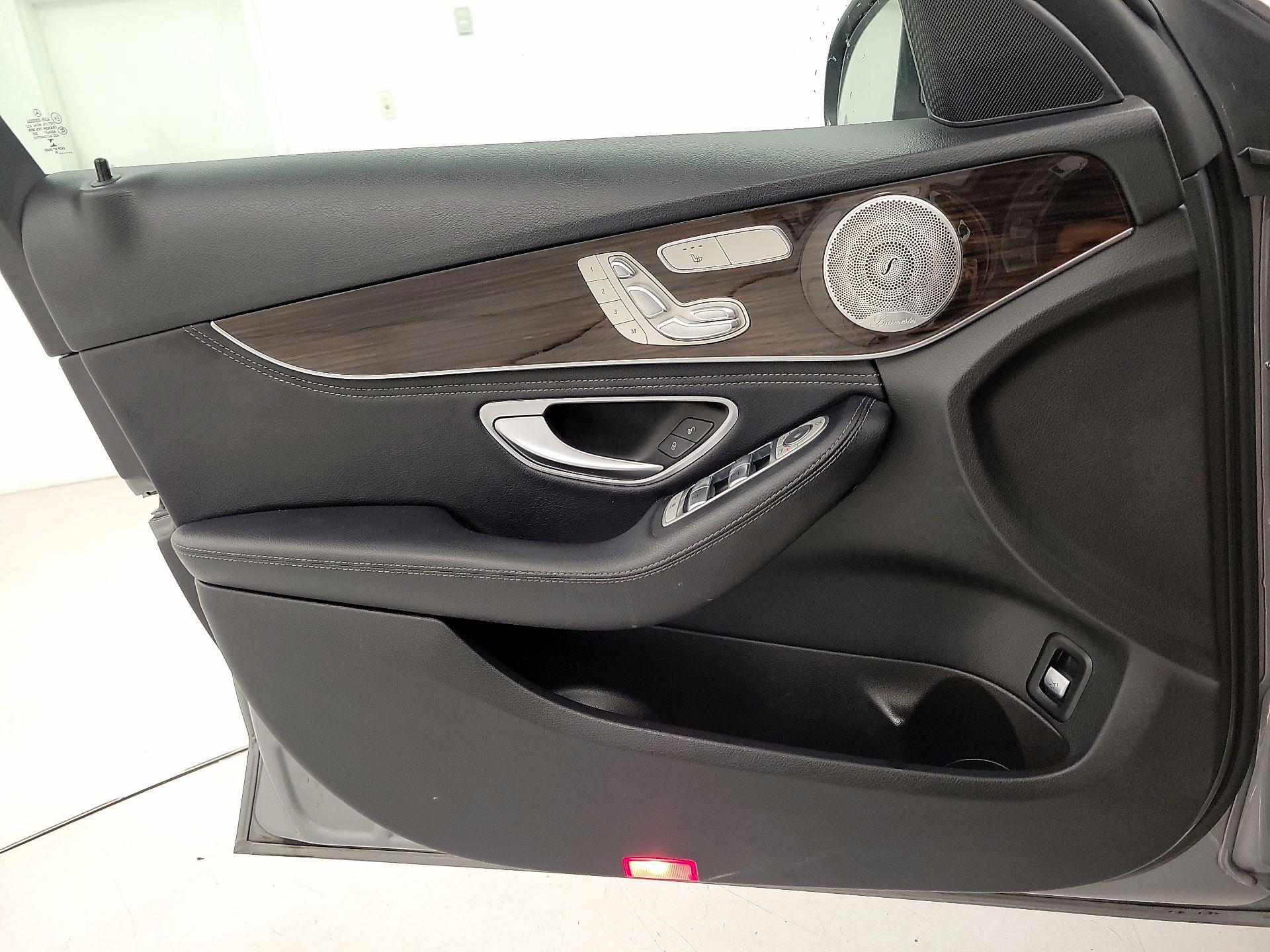 Thumbnail: 2015 Mercedes-Benz C-Class - 12