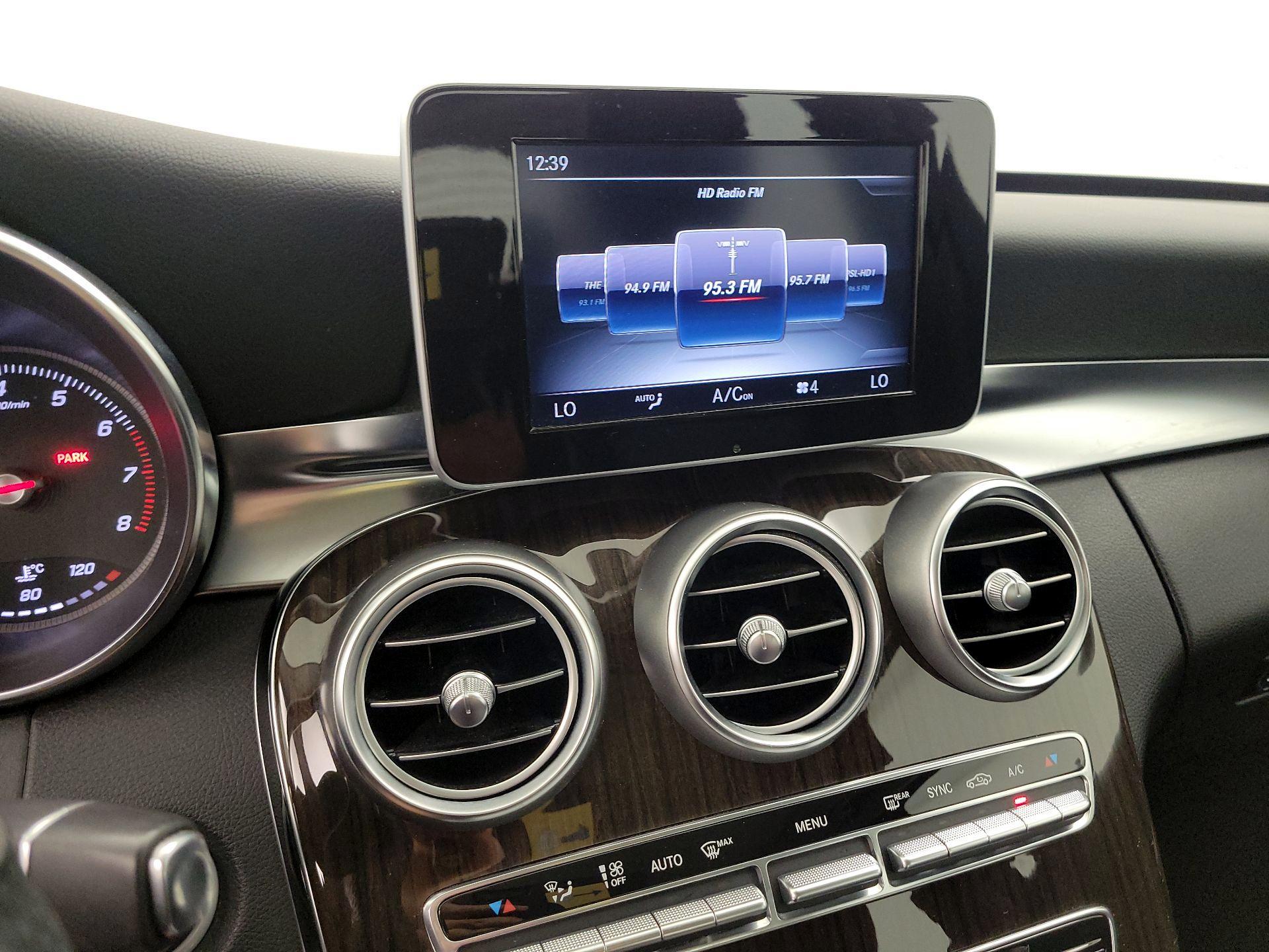 Thumbnail: 2015 Mercedes-Benz C-Class - 15