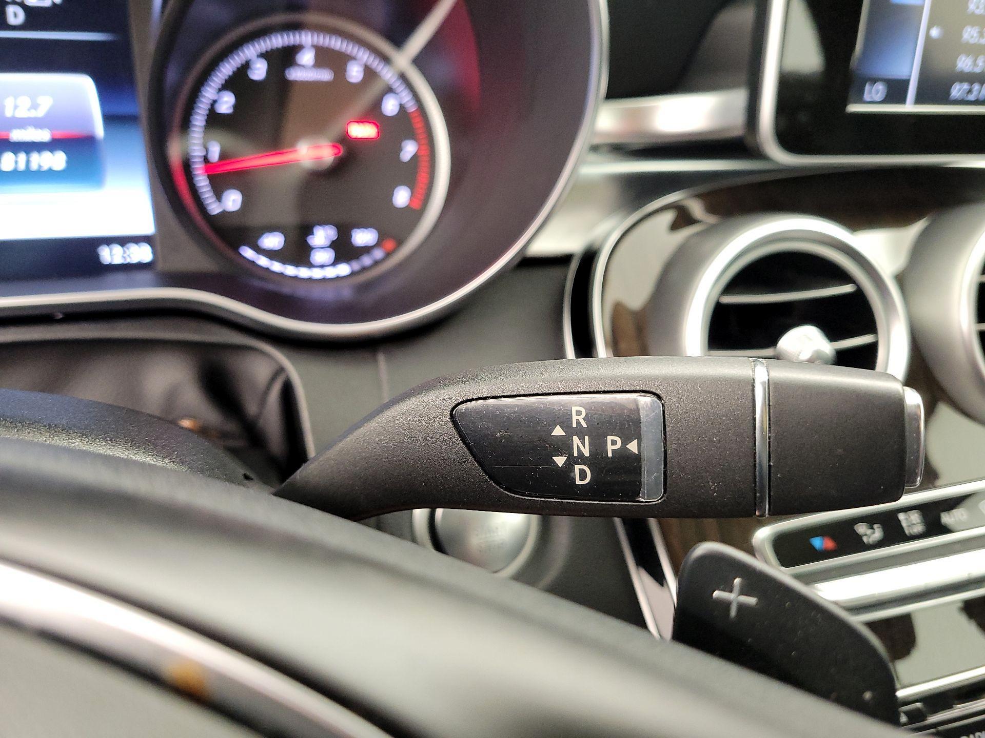 Thumbnail: 2015 Mercedes-Benz C-Class - 17