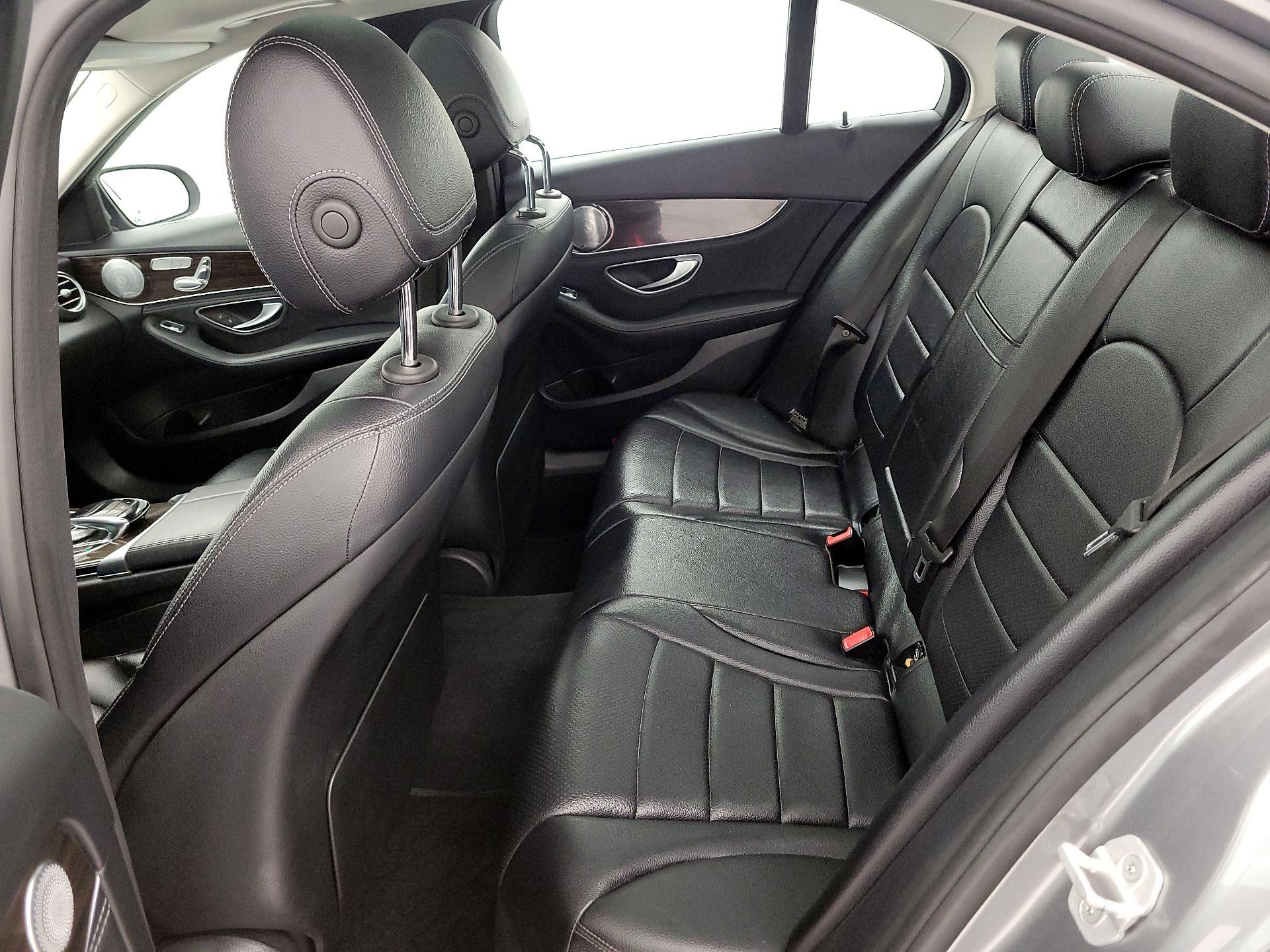 Thumbnail: 2015 Mercedes-Benz C-Class - 20